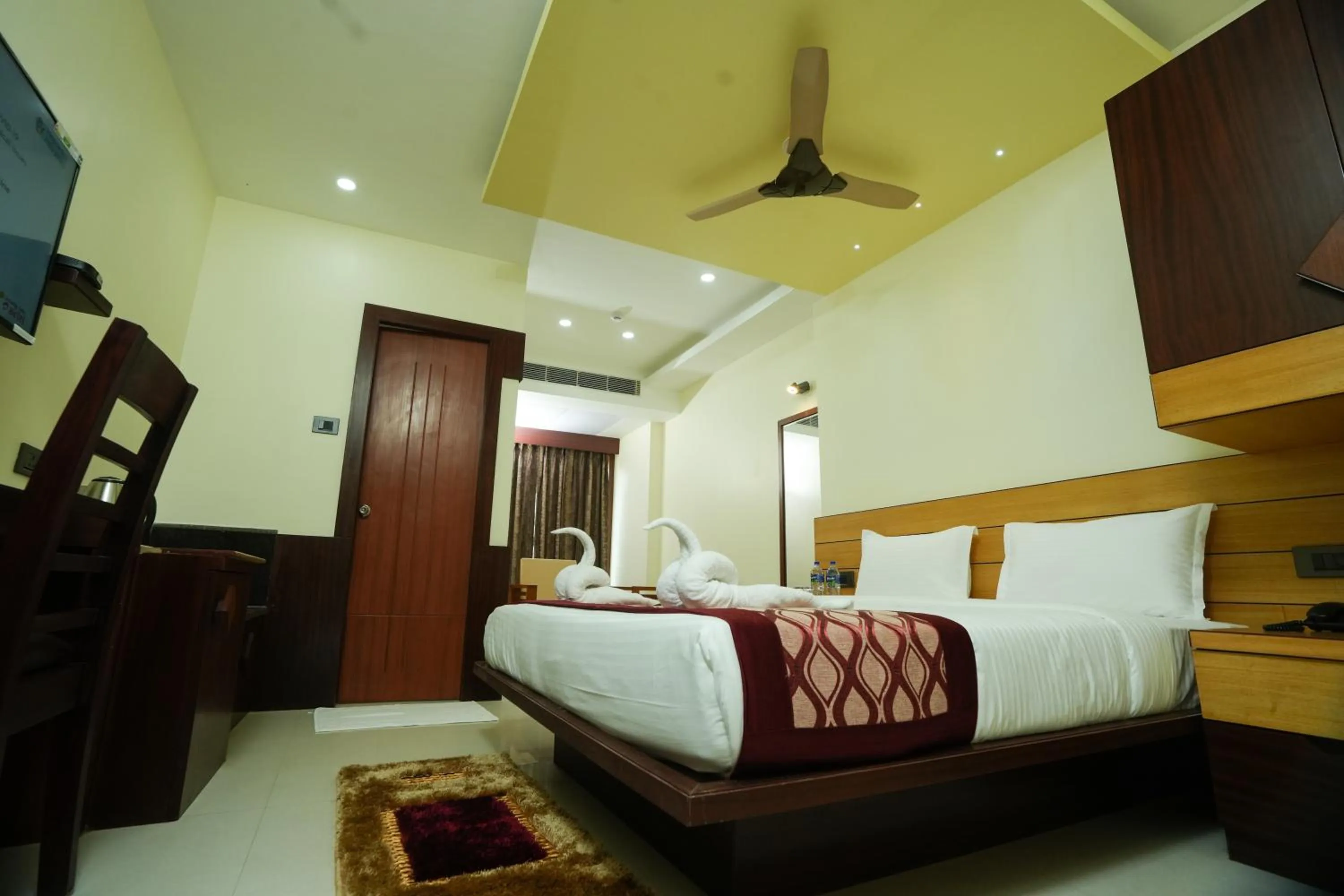 Photo of the whole room, Bed in Urban Suites