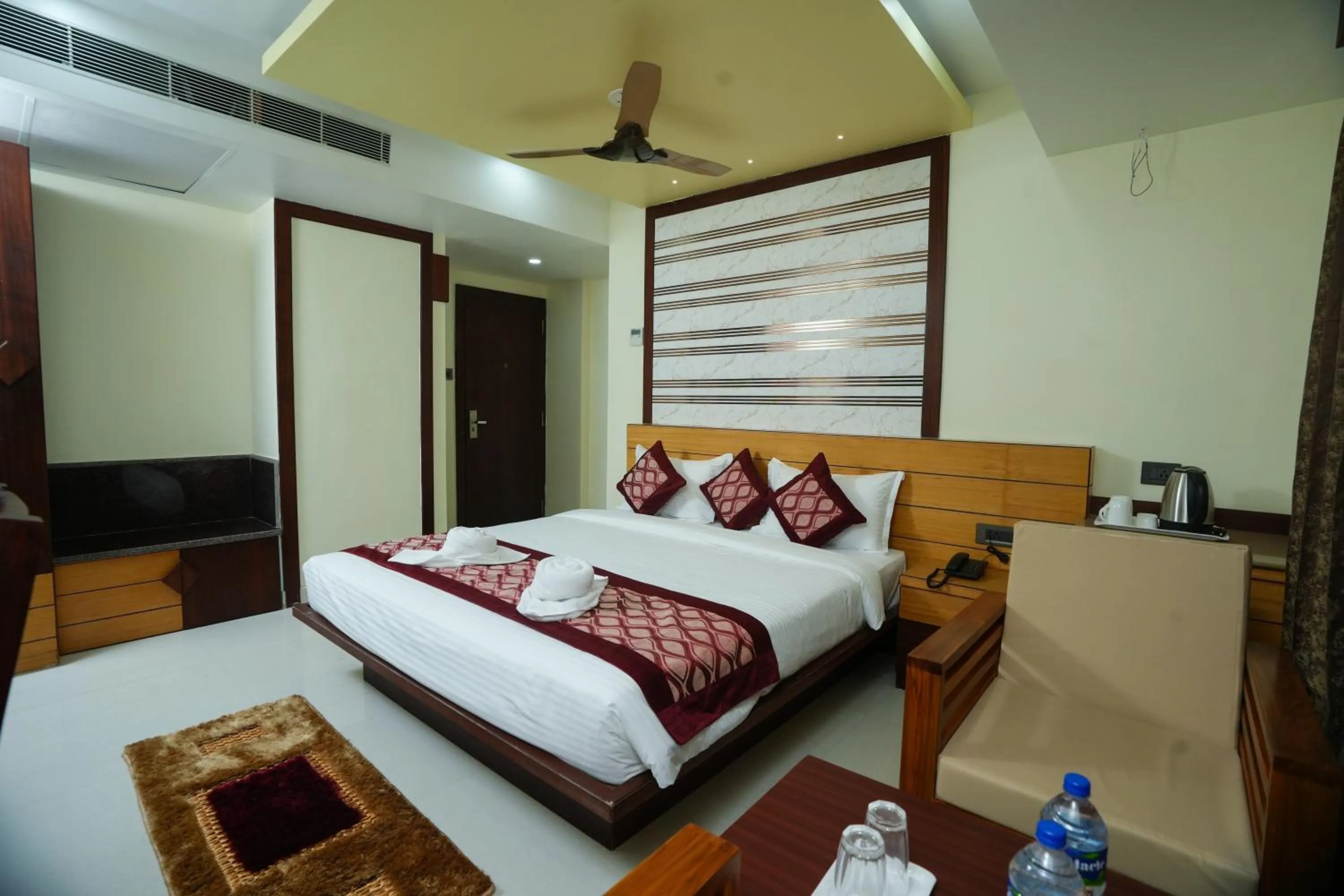 Bedroom, Bed in Urban Suites