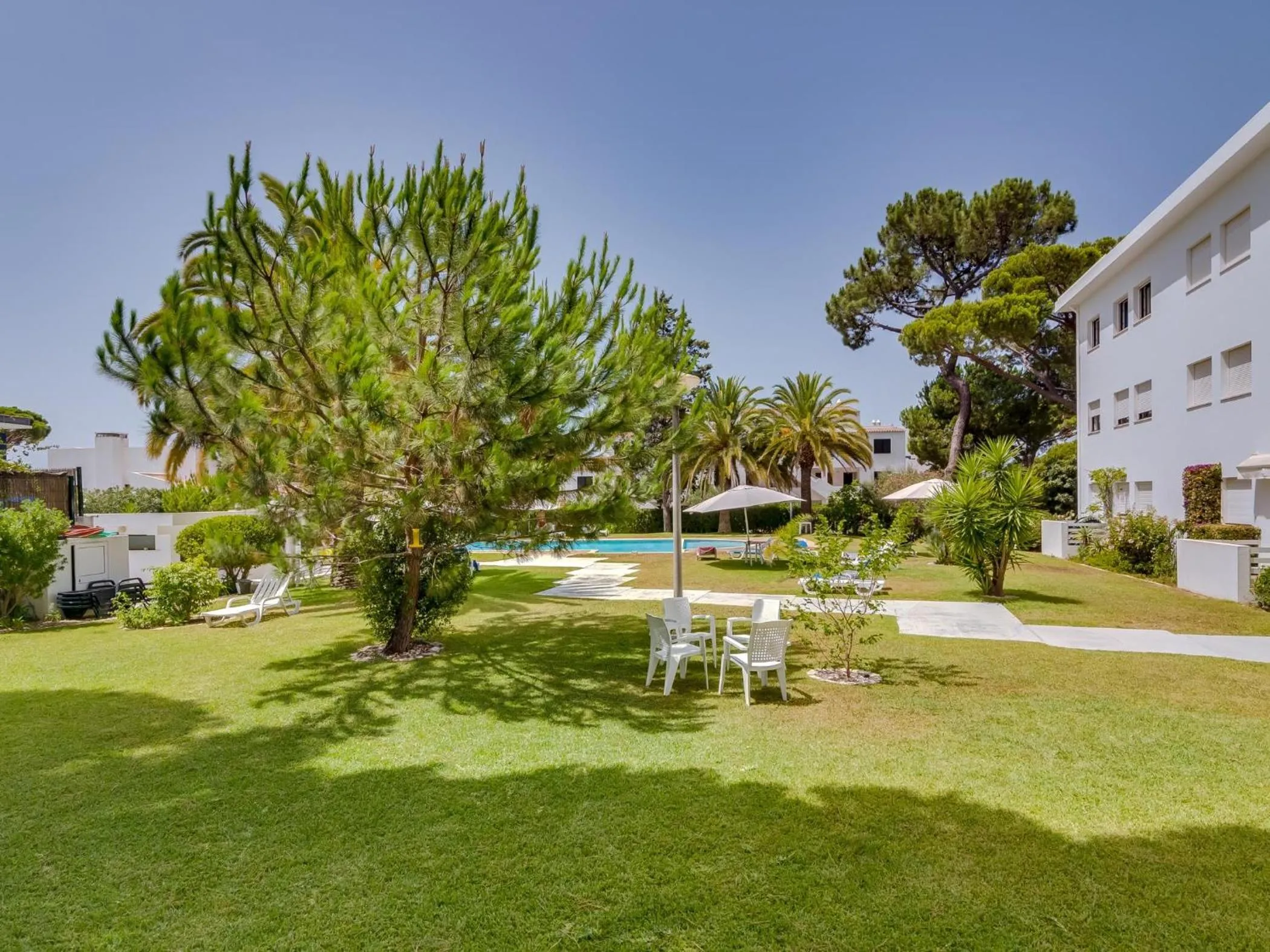 Property building in AL - Apartamento Montemar
