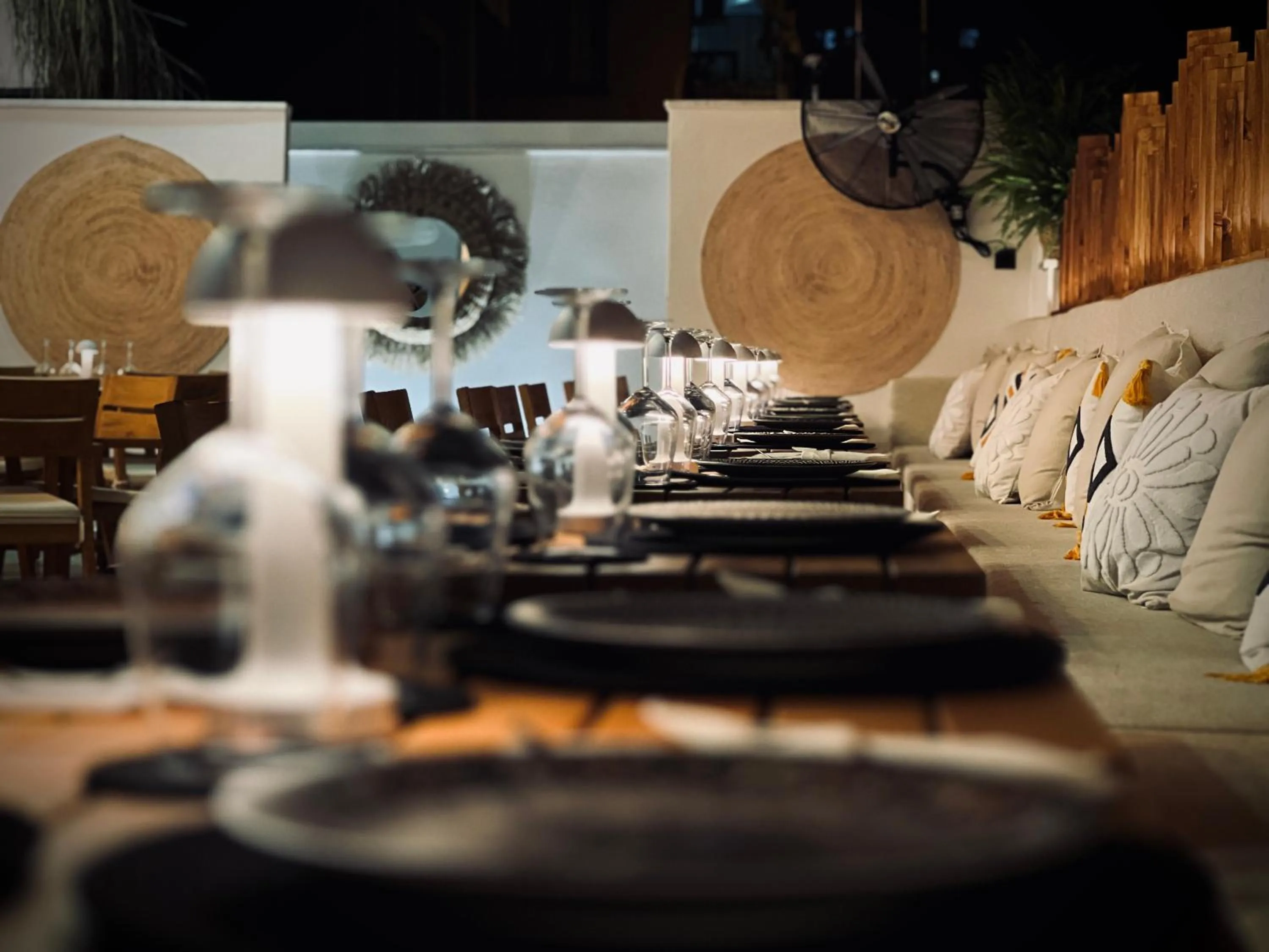 Restaurant/places to eat in Oji Hotel