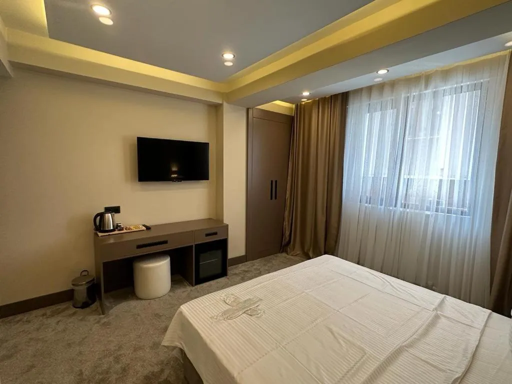 TV and multimedia, Bed in Istanblu Hotel Ataşehir