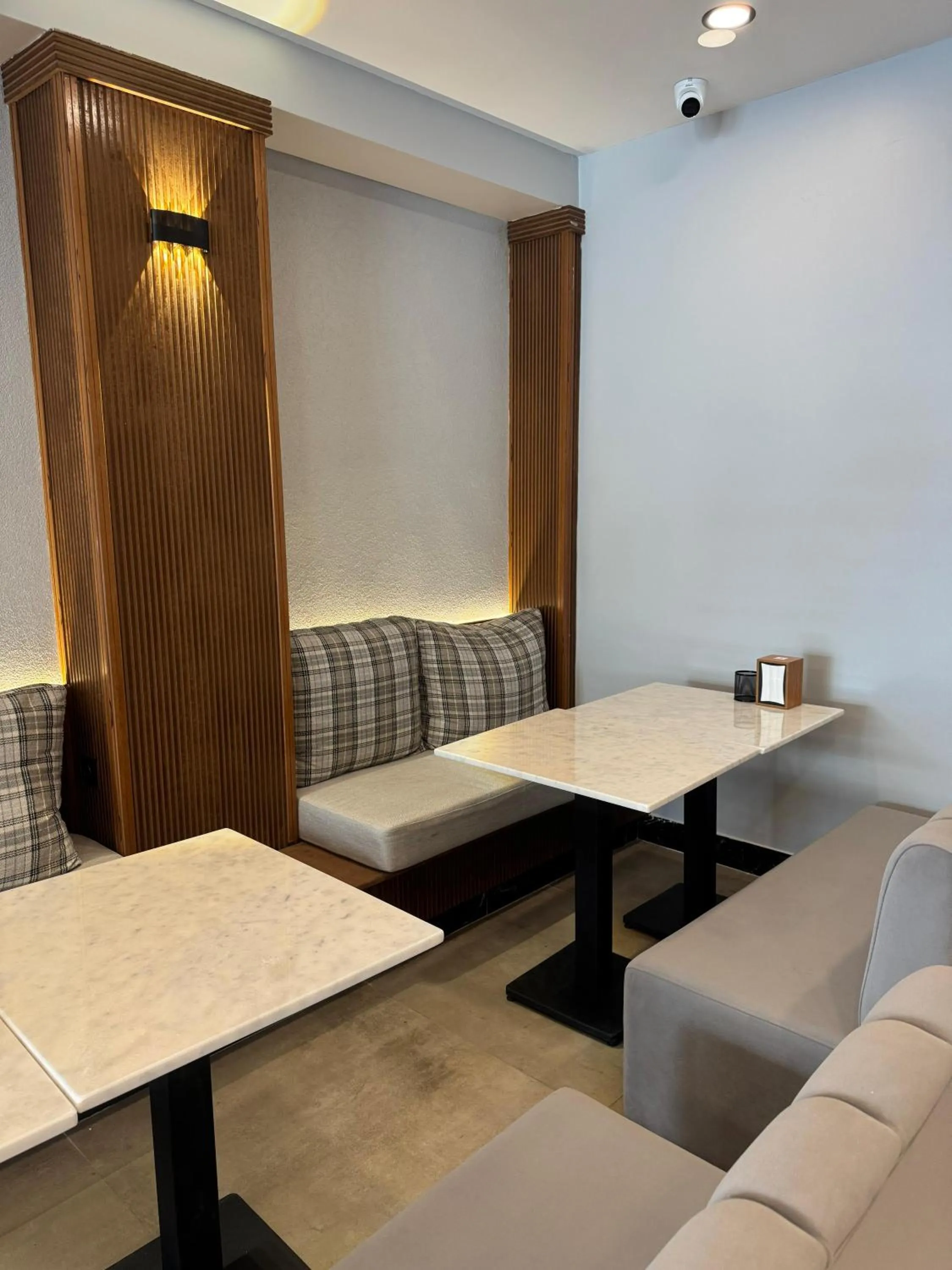 Restaurant/places to eat in Istanblu Hotel Ataşehir