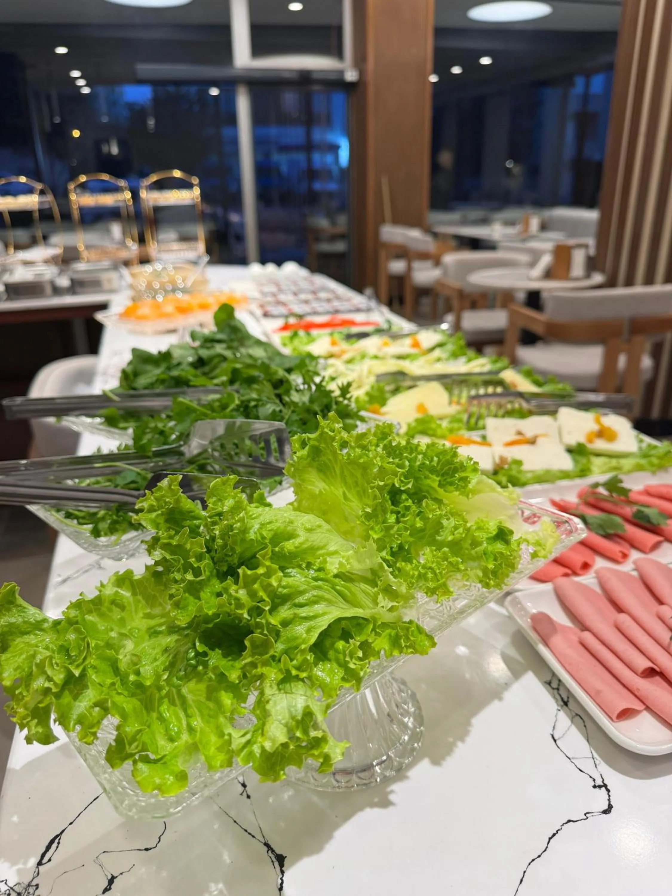 Restaurant/places to eat in Istanblu Hotel Ataşehir