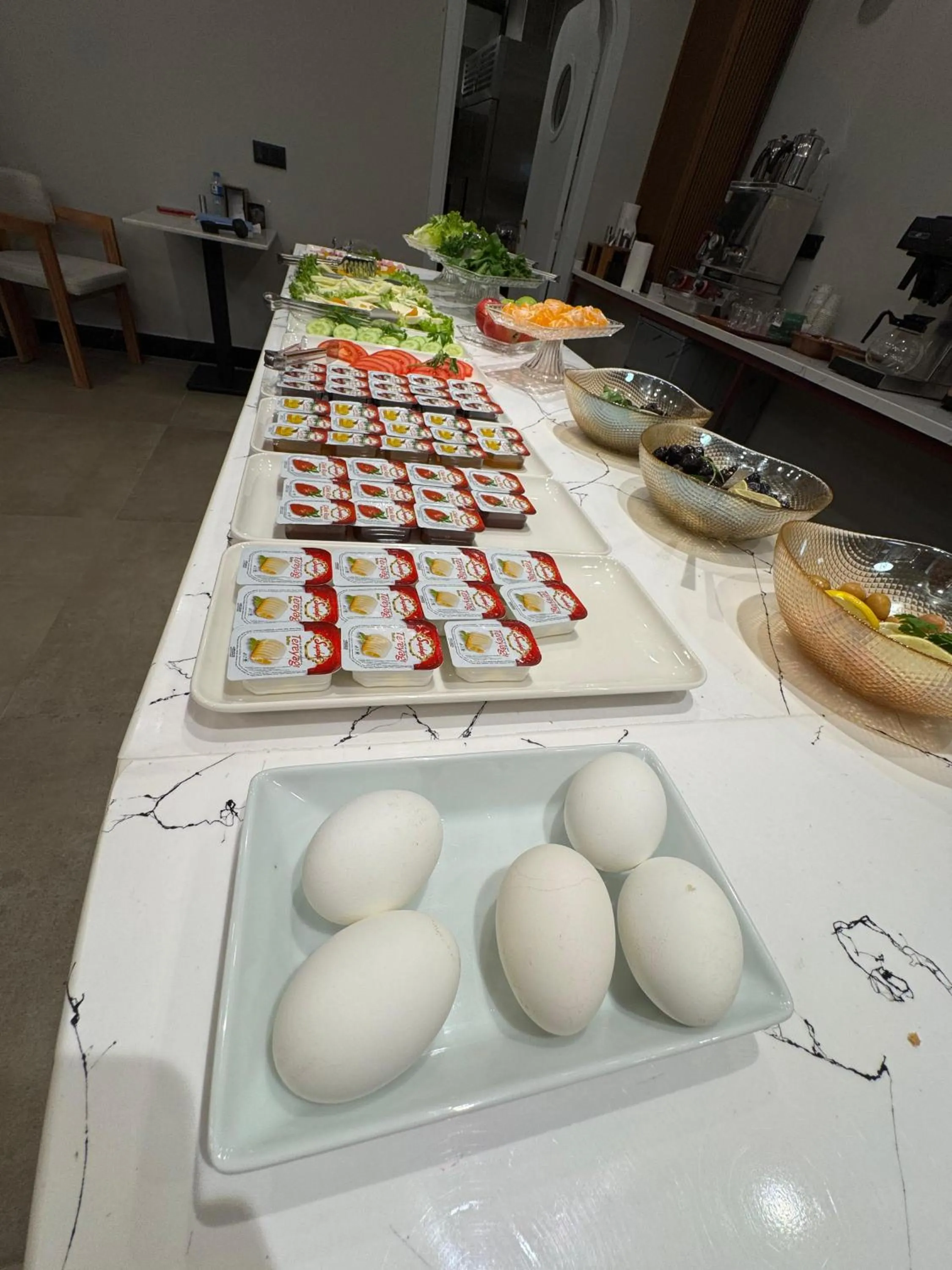 Restaurant/places to eat in Istanblu Hotel Ataşehir