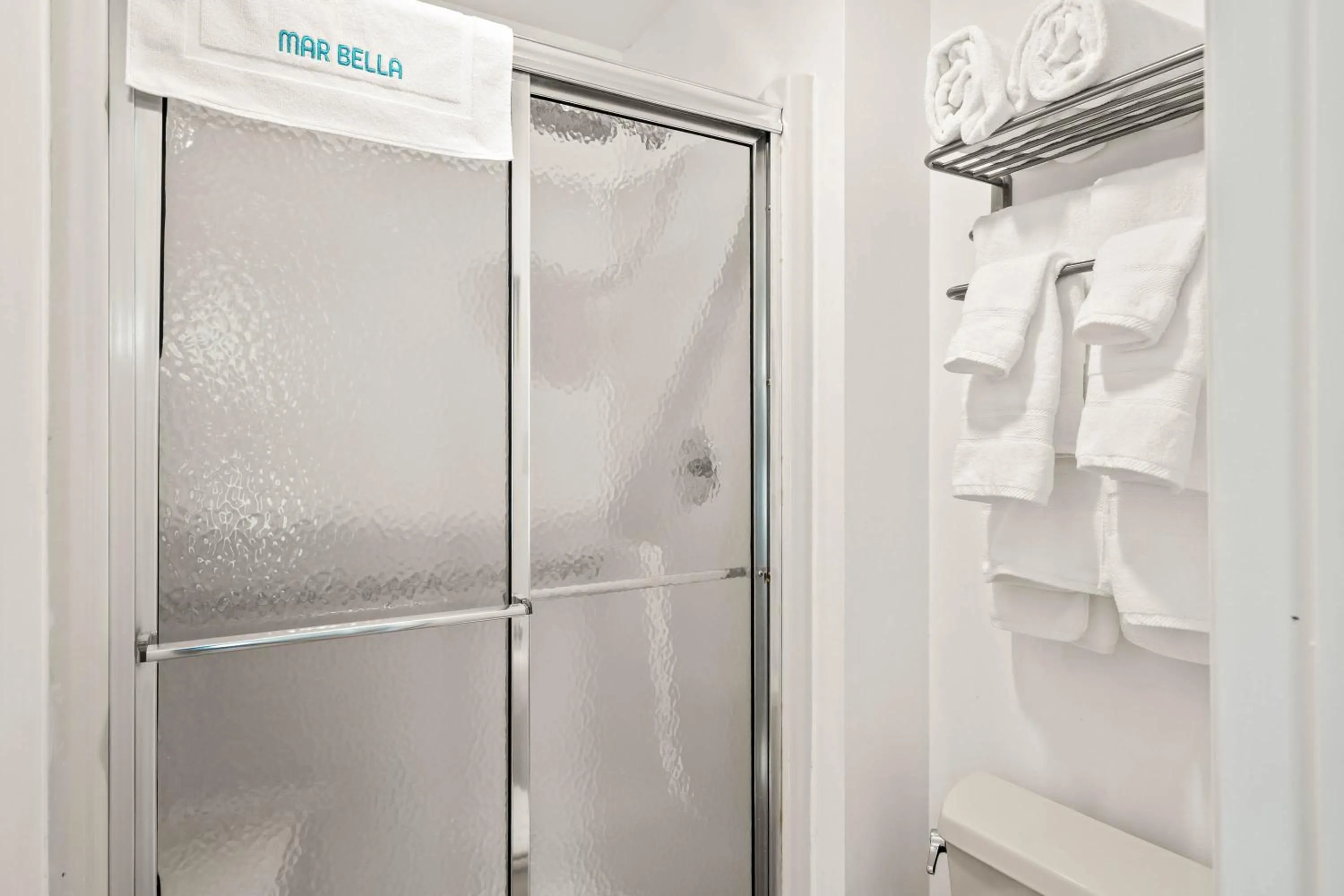 Shower in Mar Bella Boutique Hotel & Spa