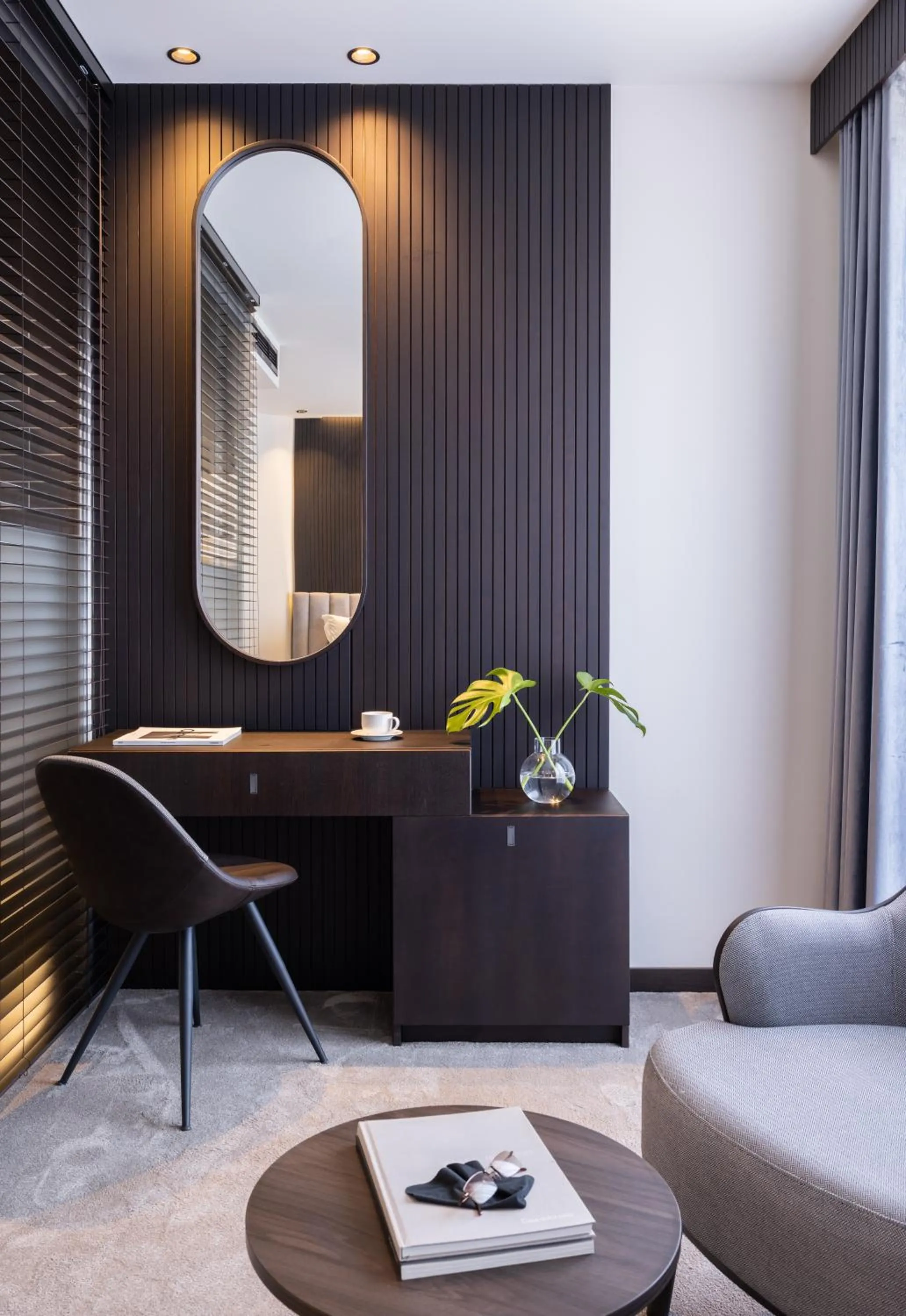 Seating area in Derand Hotel