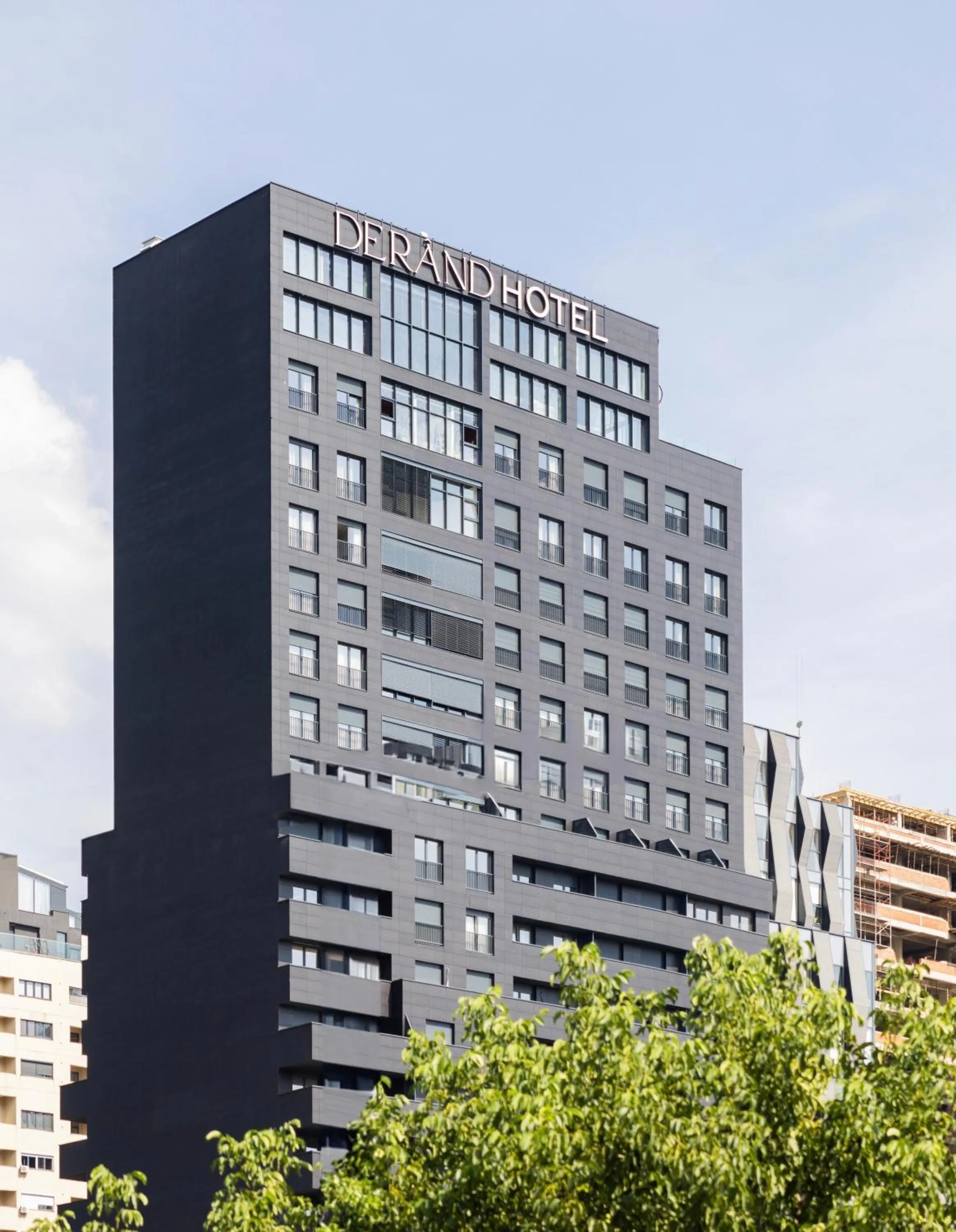 Property building in Derand Hotel