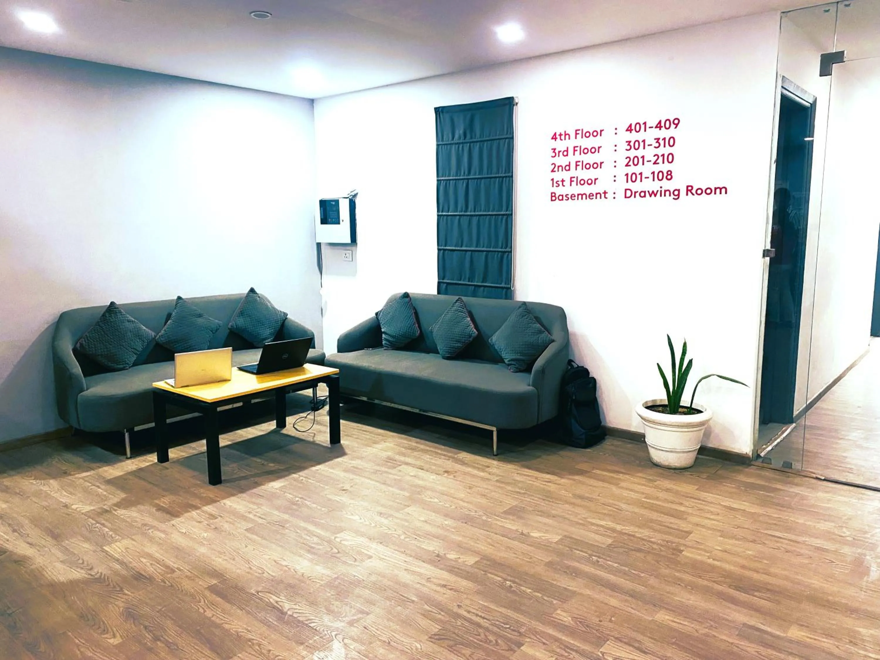 Living room in Qotel Comfort IP Residency East Delhi Preet Vihar