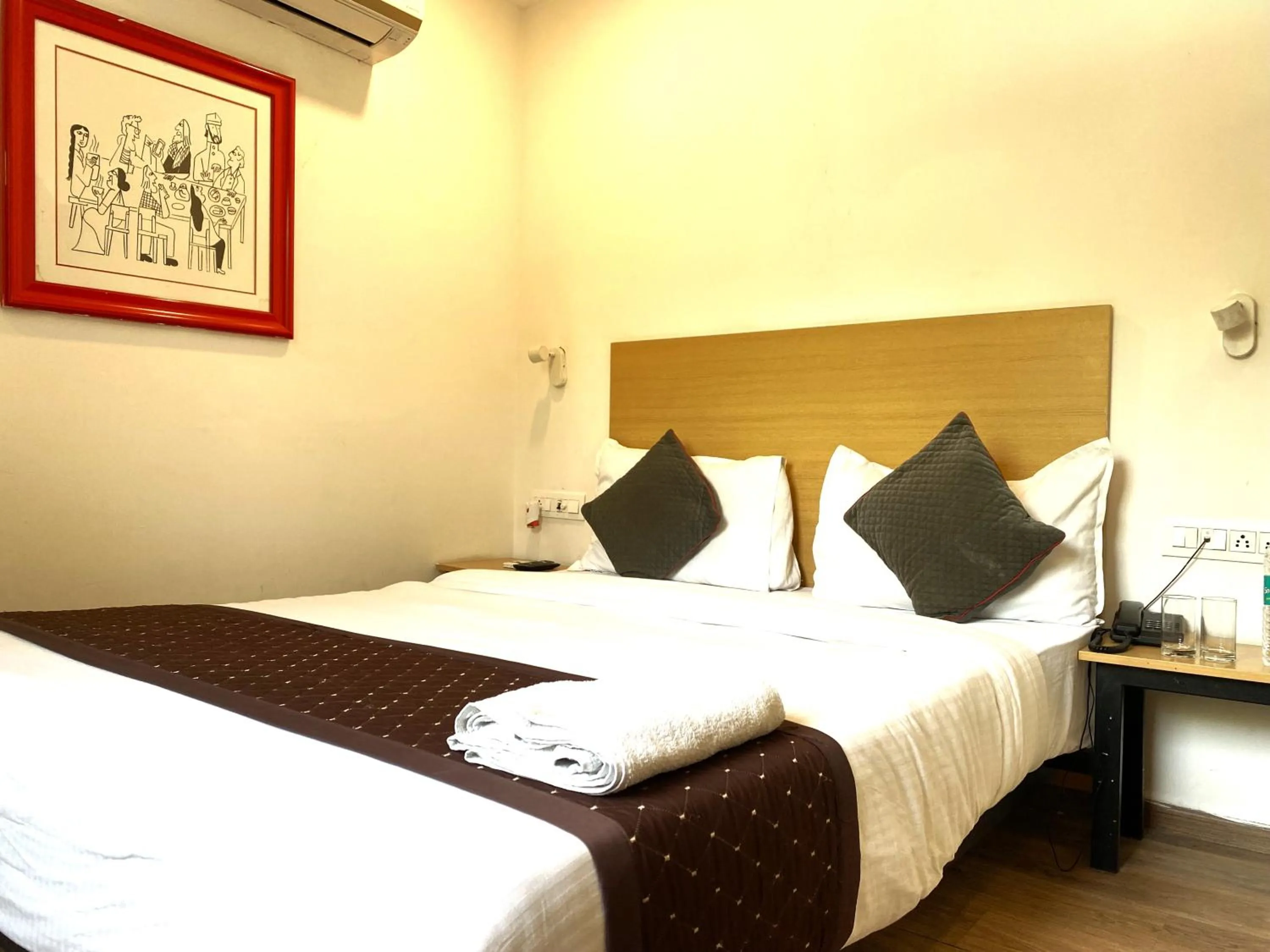Bed in Qotel Comfort IP Residency East Delhi Preet Vihar