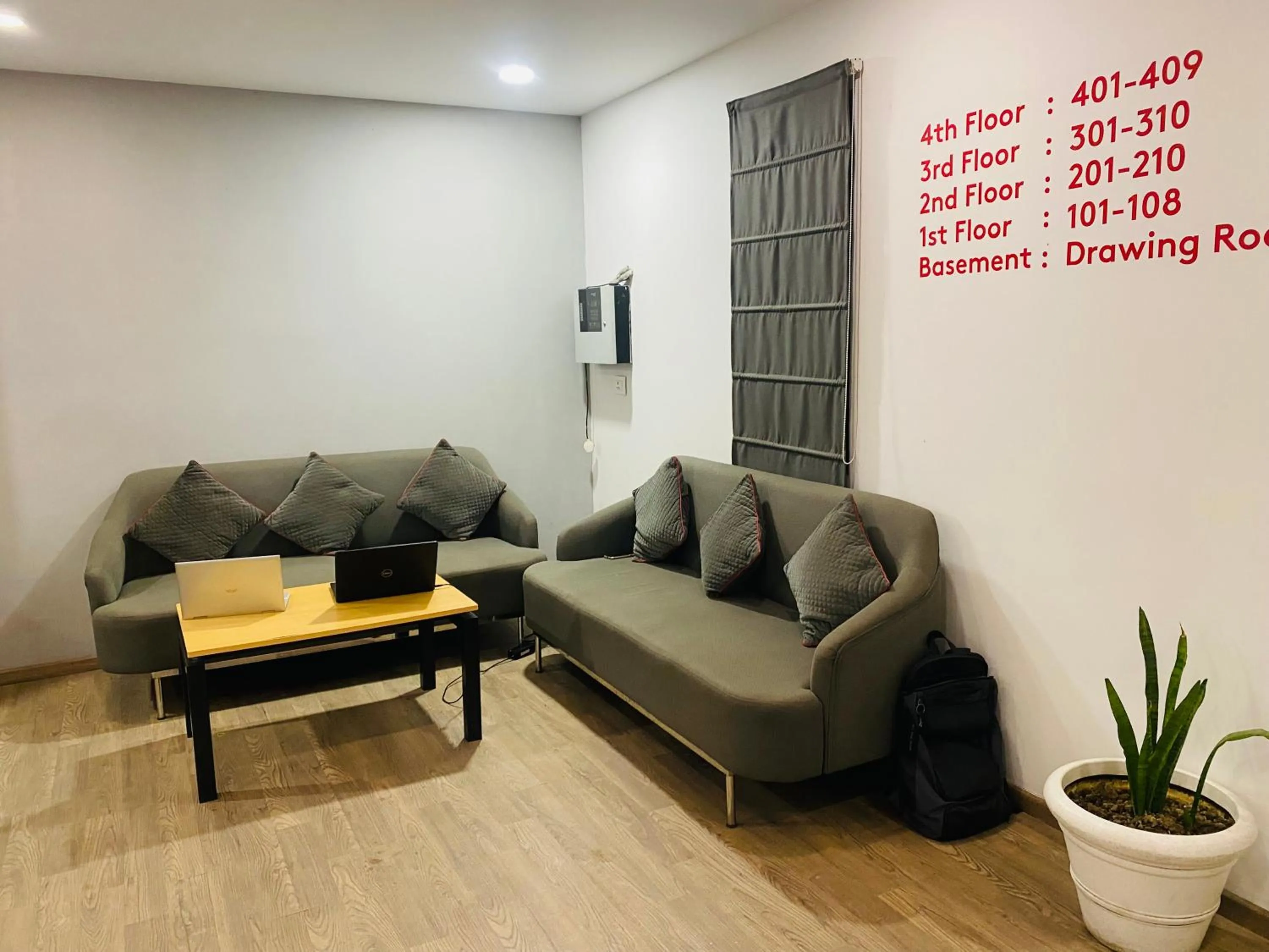 TV and multimedia in Qotel Comfort IP Residency East Delhi Preet Vihar