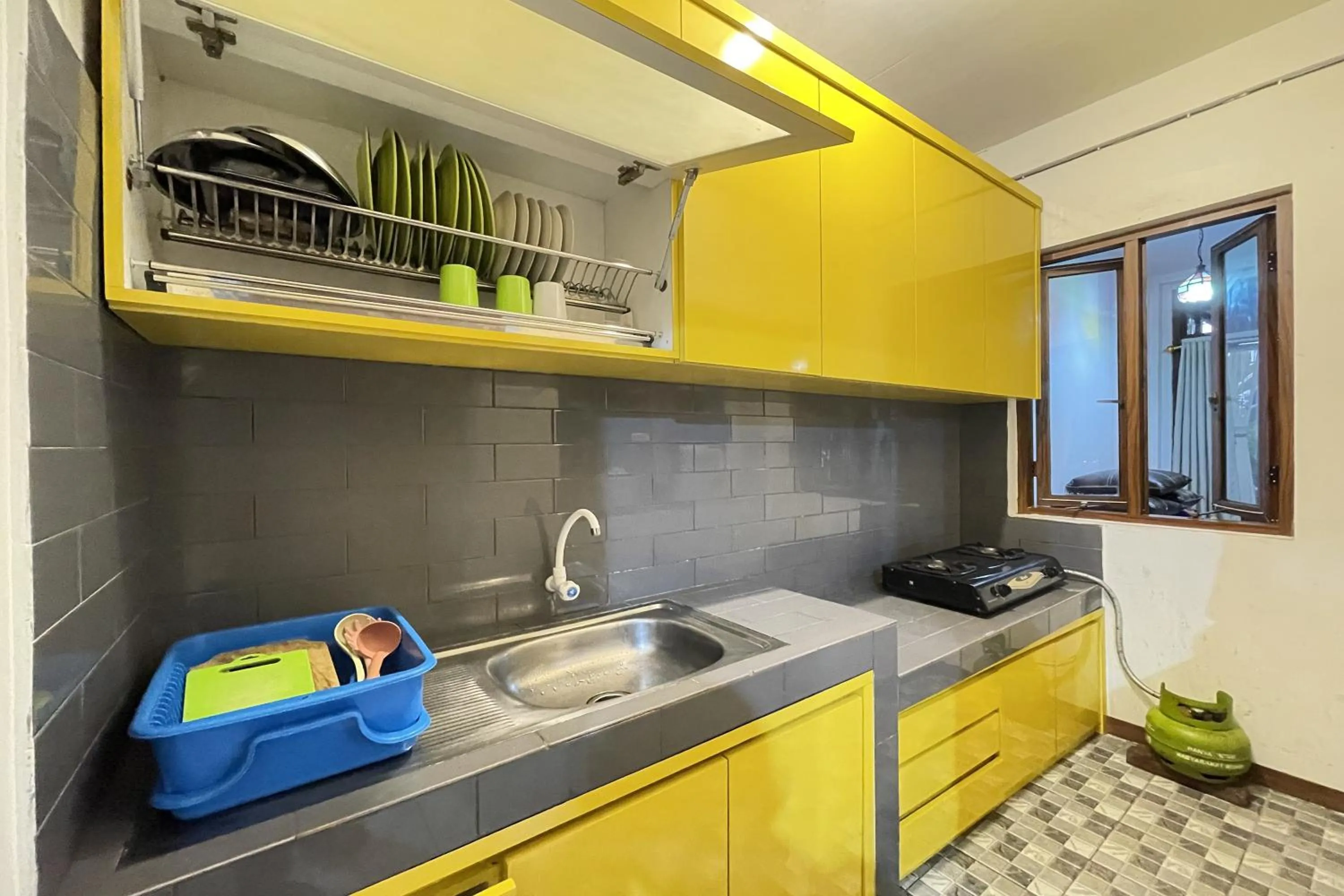 Kitchen or kitchenette in Garden Lounge Villa