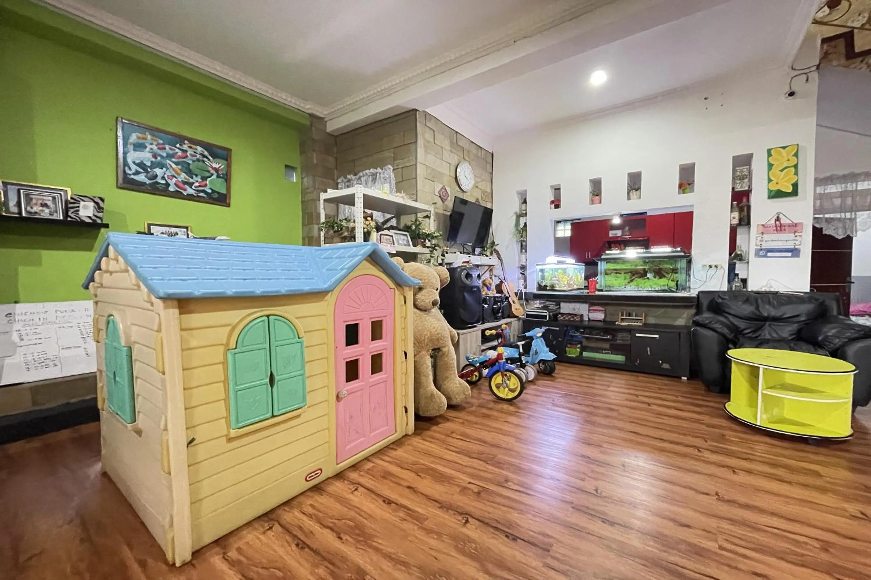 Evening entertainment in Garden Lounge Villa