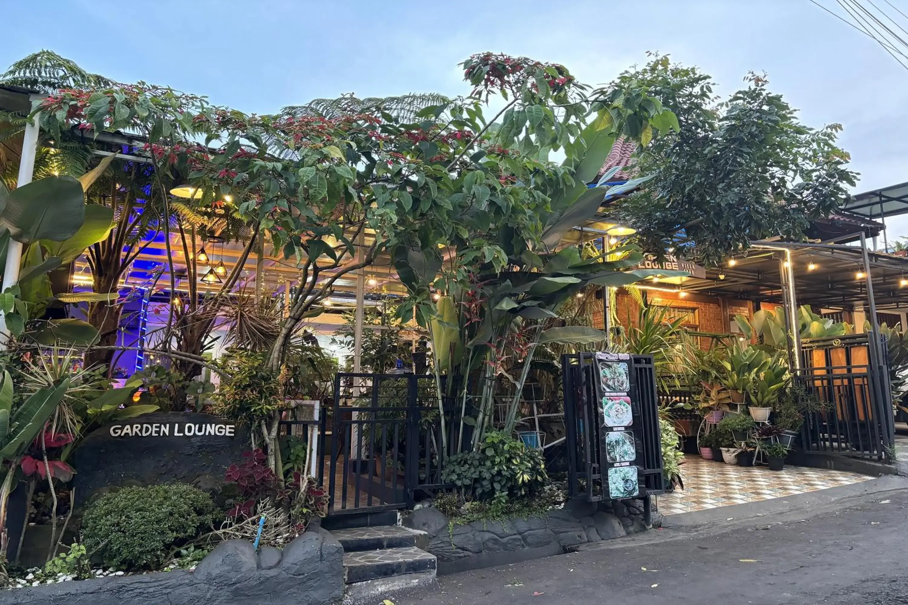 Property building in Garden Lounge Villa Property building in Garden Lounge Villa