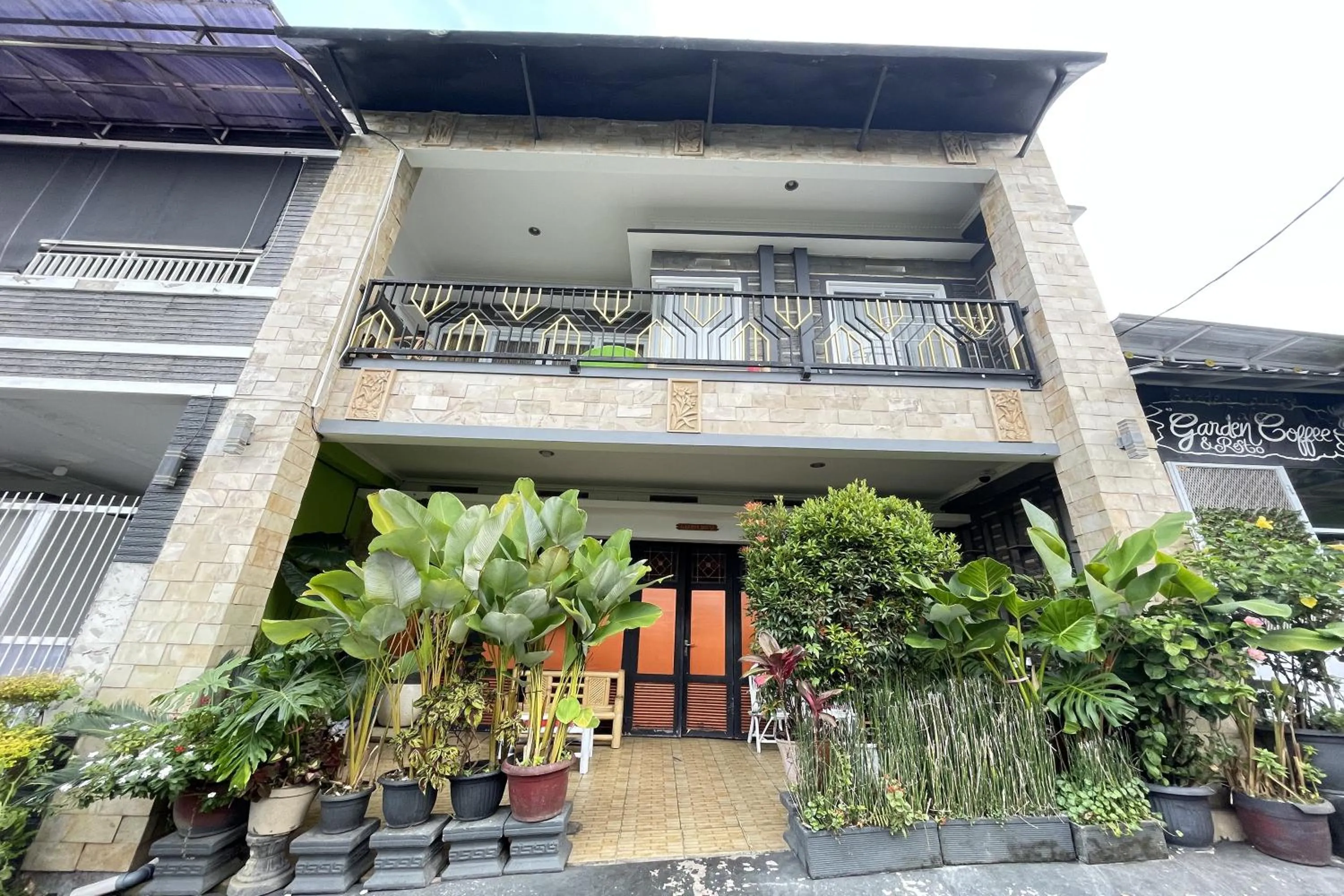 Property building in Garden Lounge Villa