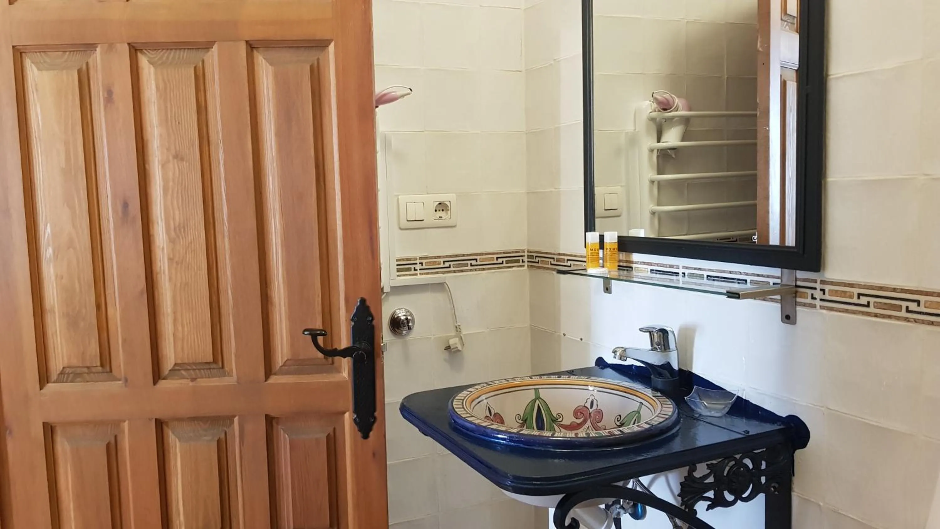 Bathroom in Posada Alpujarra Sol