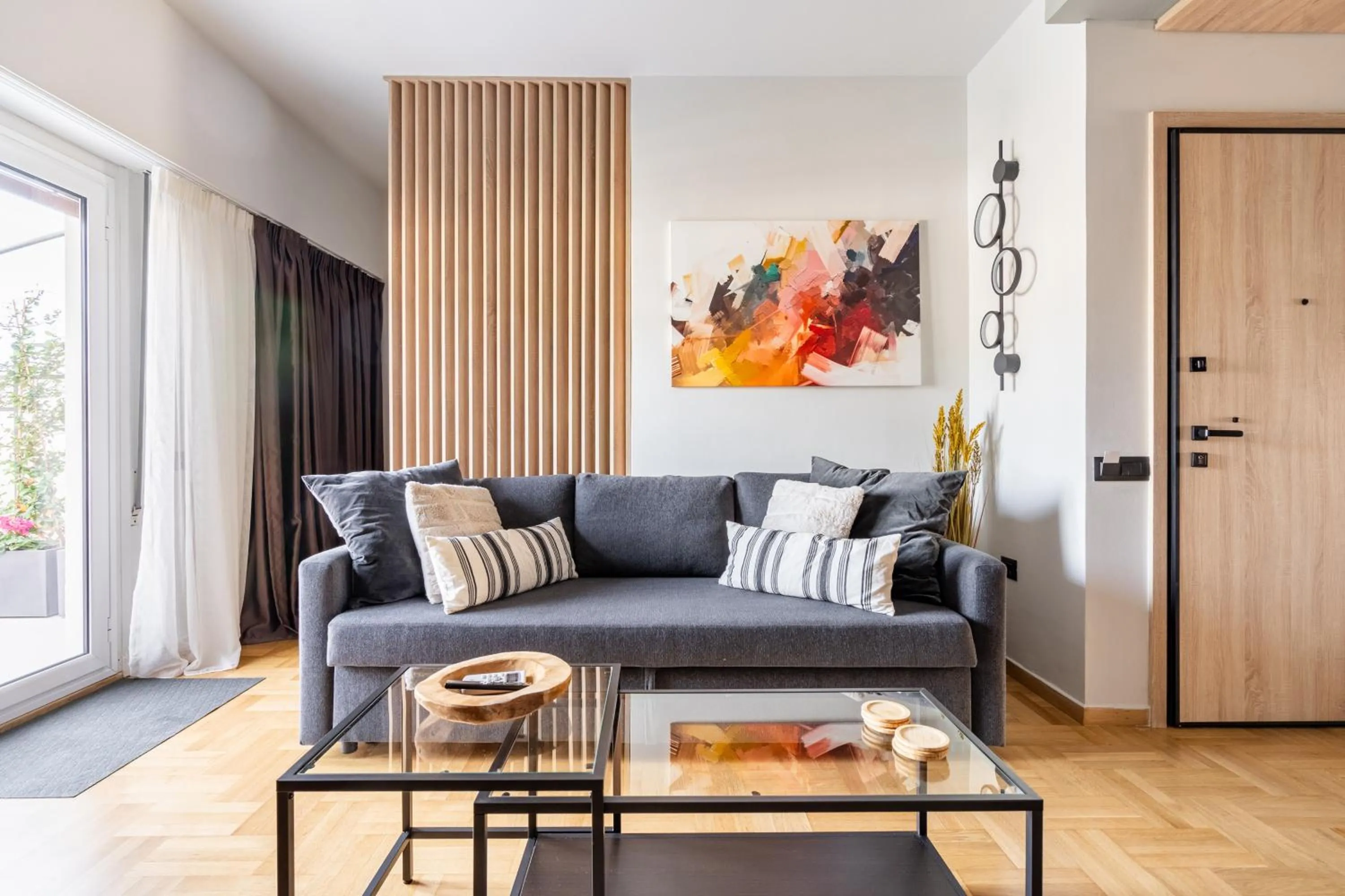 Athena Blue Lux Apartments 2BR 2BA with City Skyline View, near Kolonaki