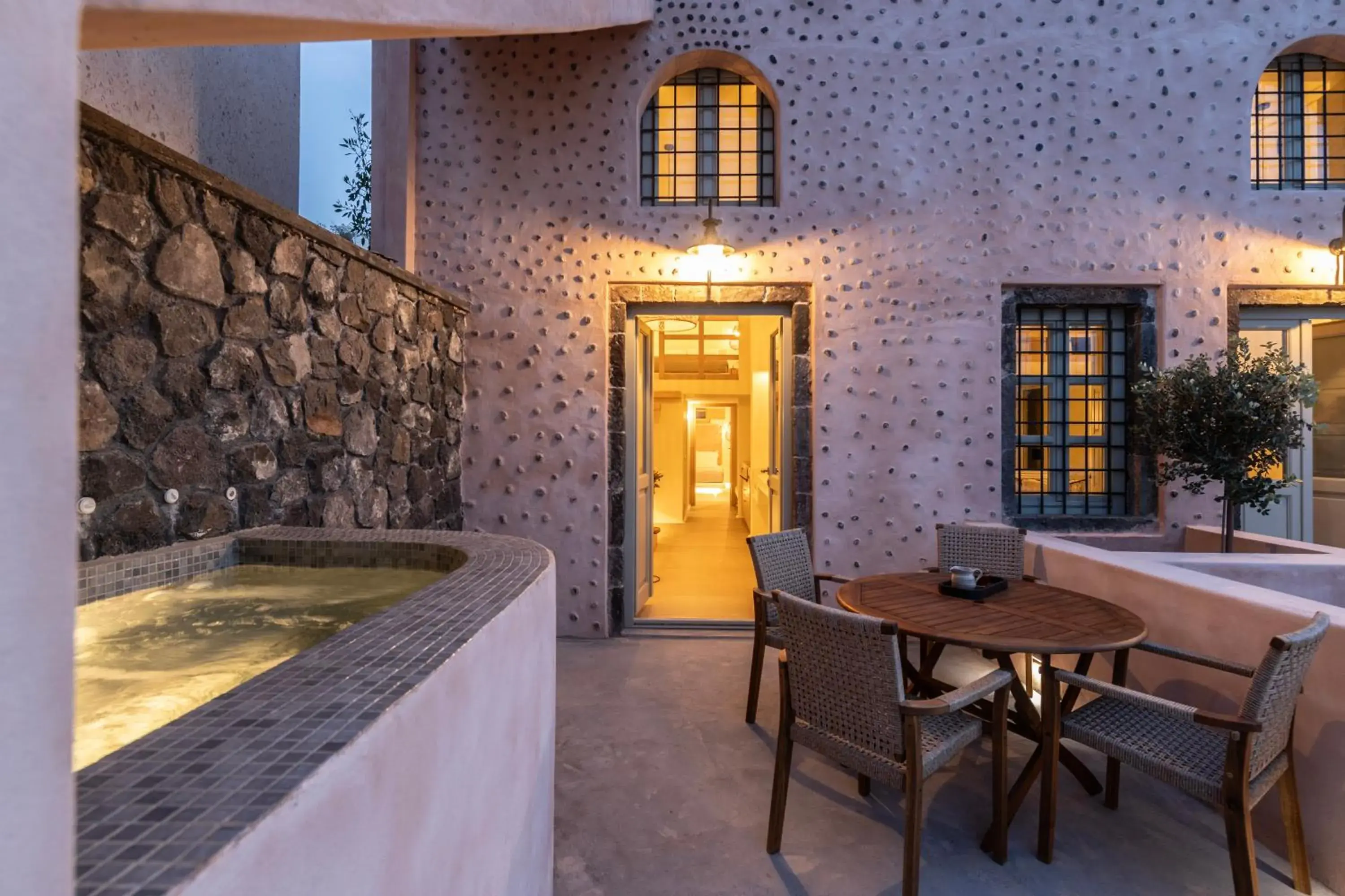 Frescoes Luxury Suites By KB Hospitality Frescoes Luxury Suites By KB Hospitality