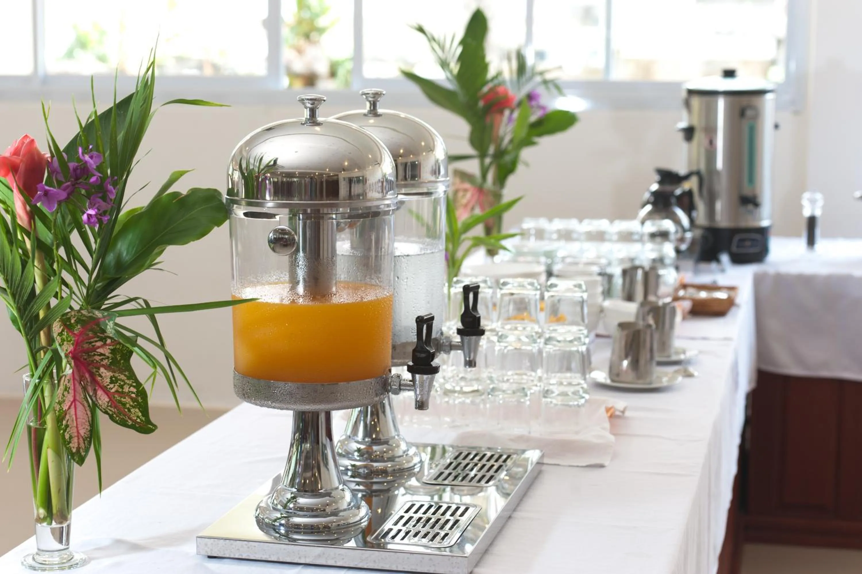 Food and drinks in Silver Naga Hotel