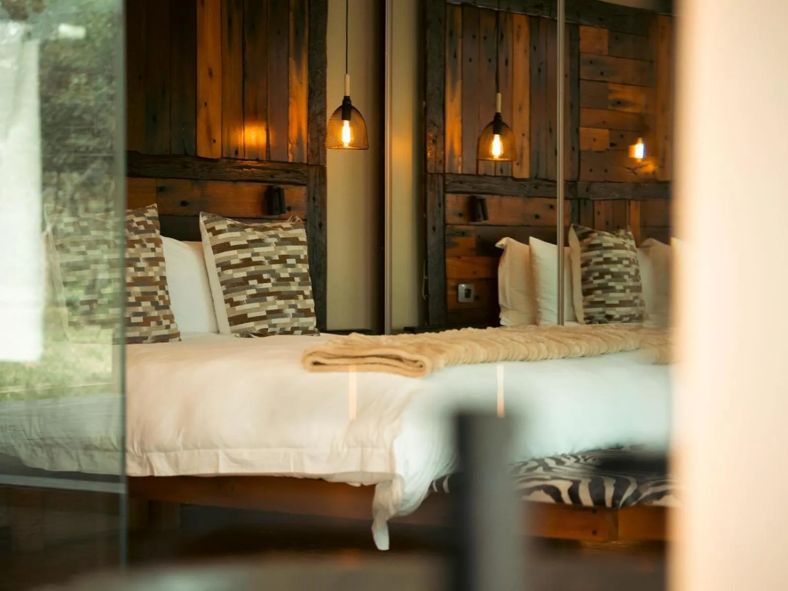 Bed in Shekinah Lion & Game Lodge