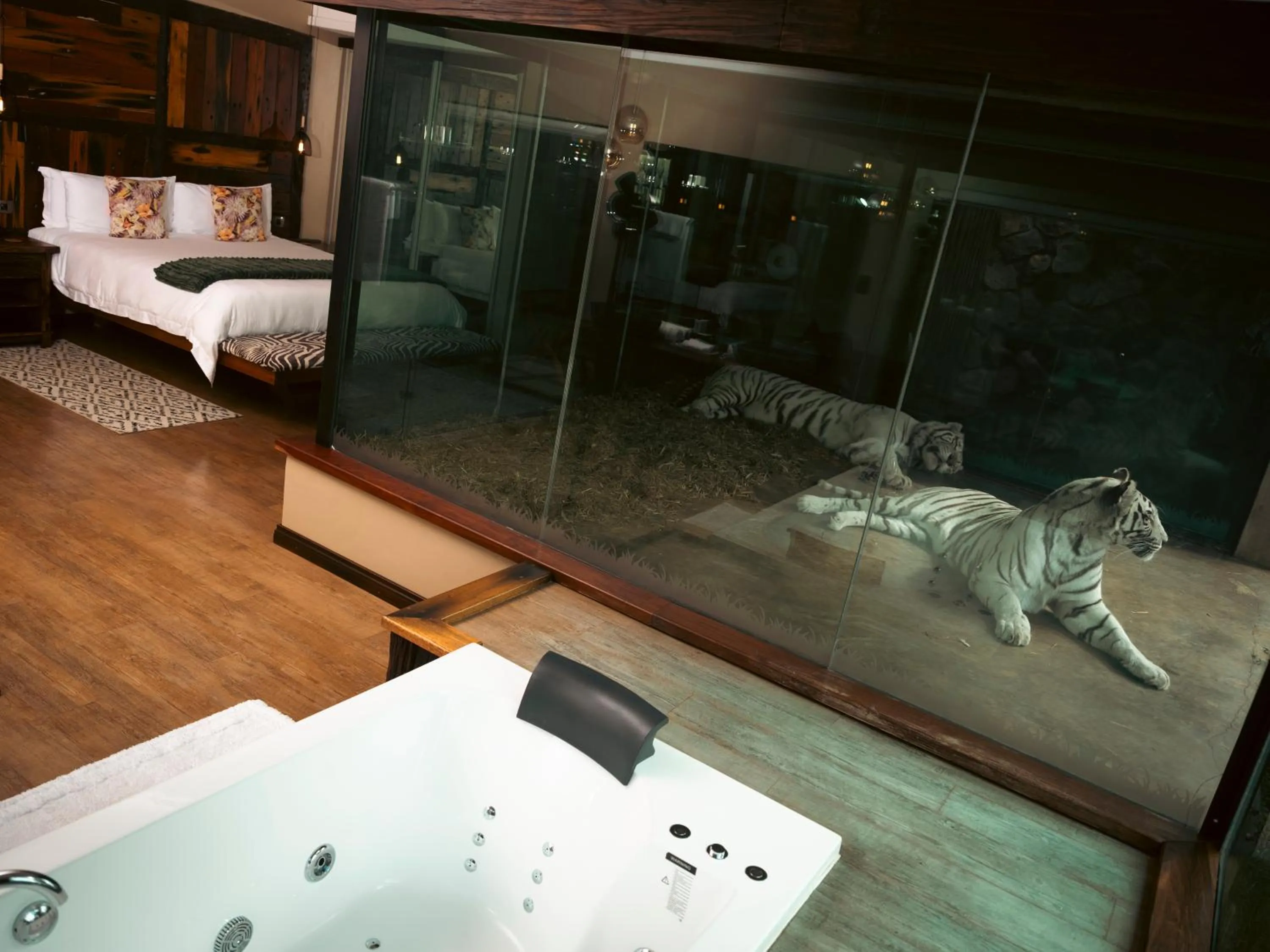 Bed in Shekinah Lion & Game Lodge