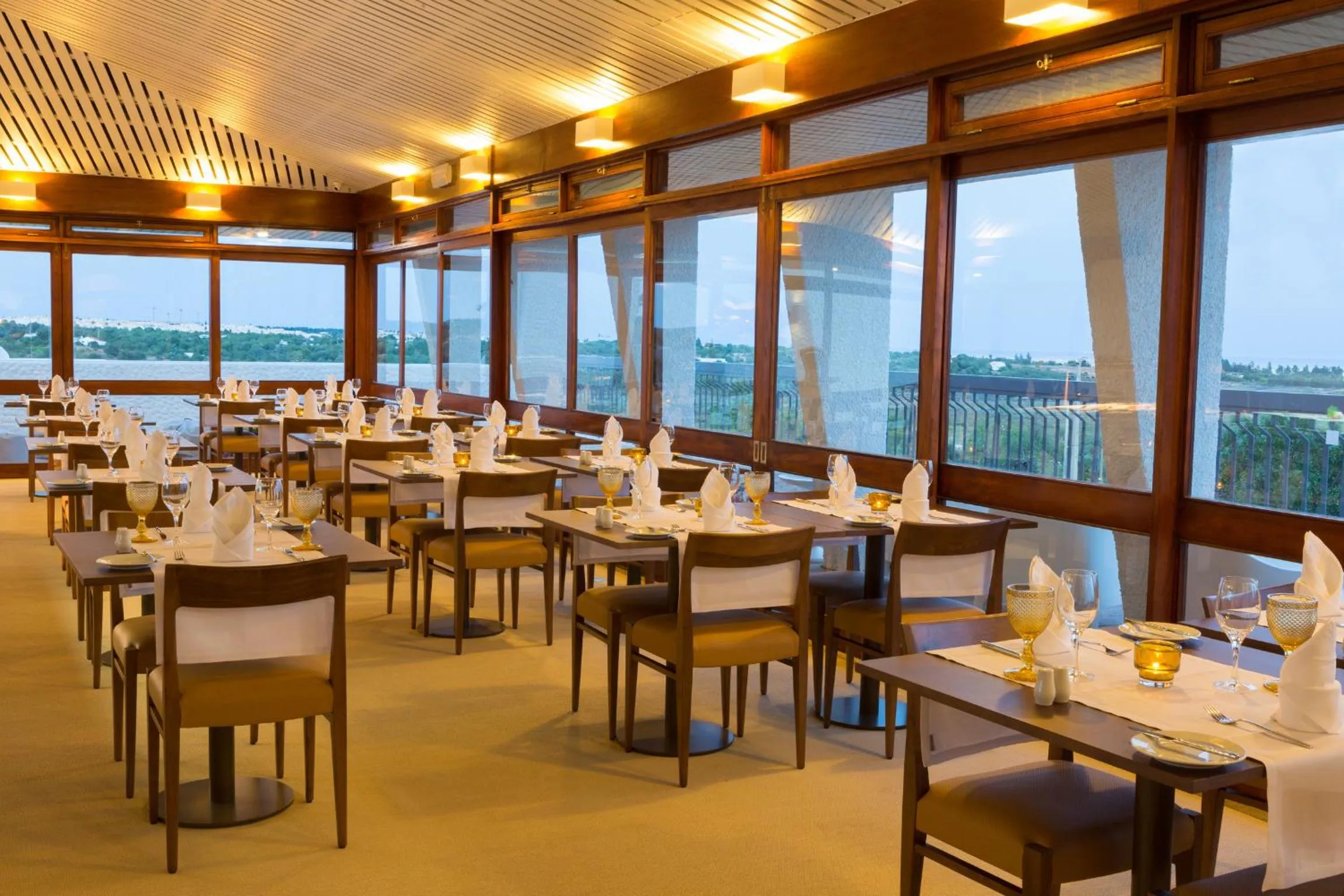 Restaurant/places to eat in OZADI Tavira Hotel