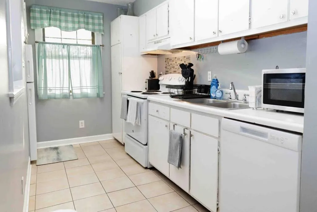 Cozy 3-Bed Athens Getaway, Right Near UGA!