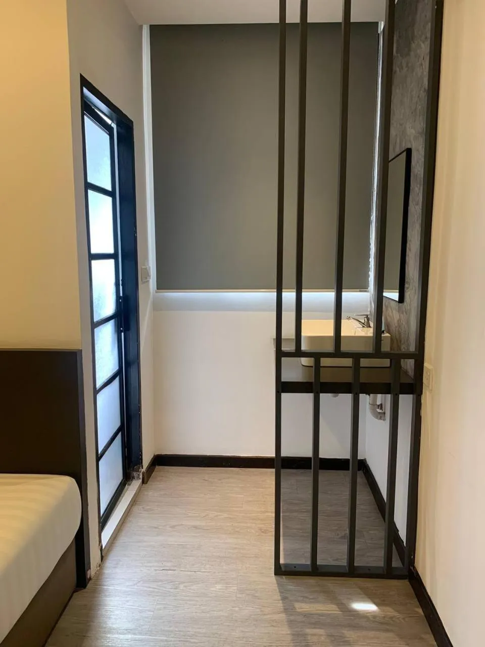 Photo of the whole room in The Daily Hotel