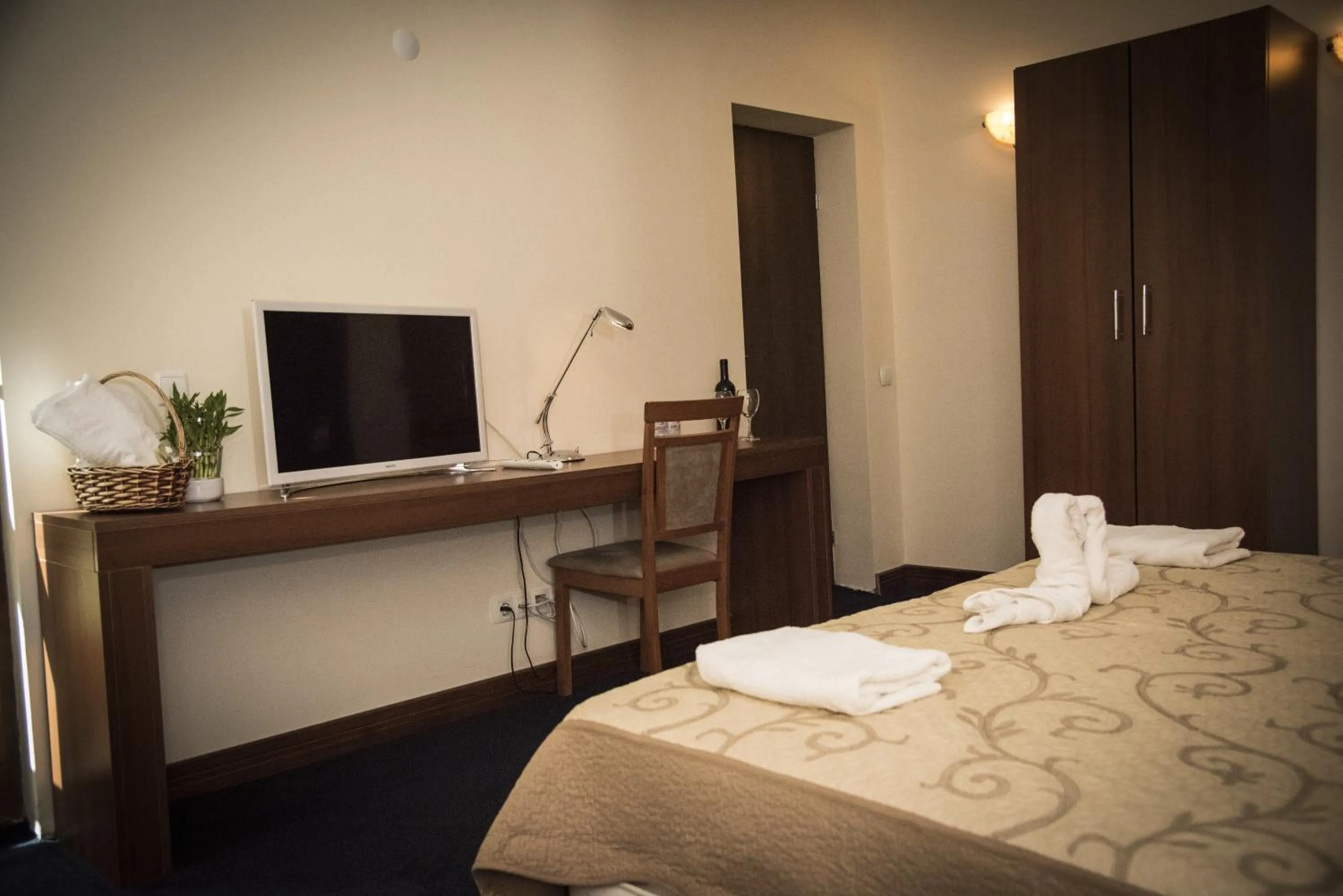 Bedroom, Bed in Hotel Saint Nedelya