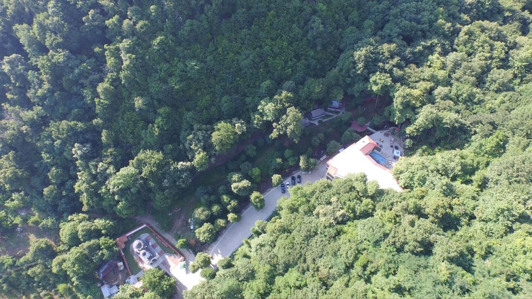 Property building in Hotel Saint Nedelya