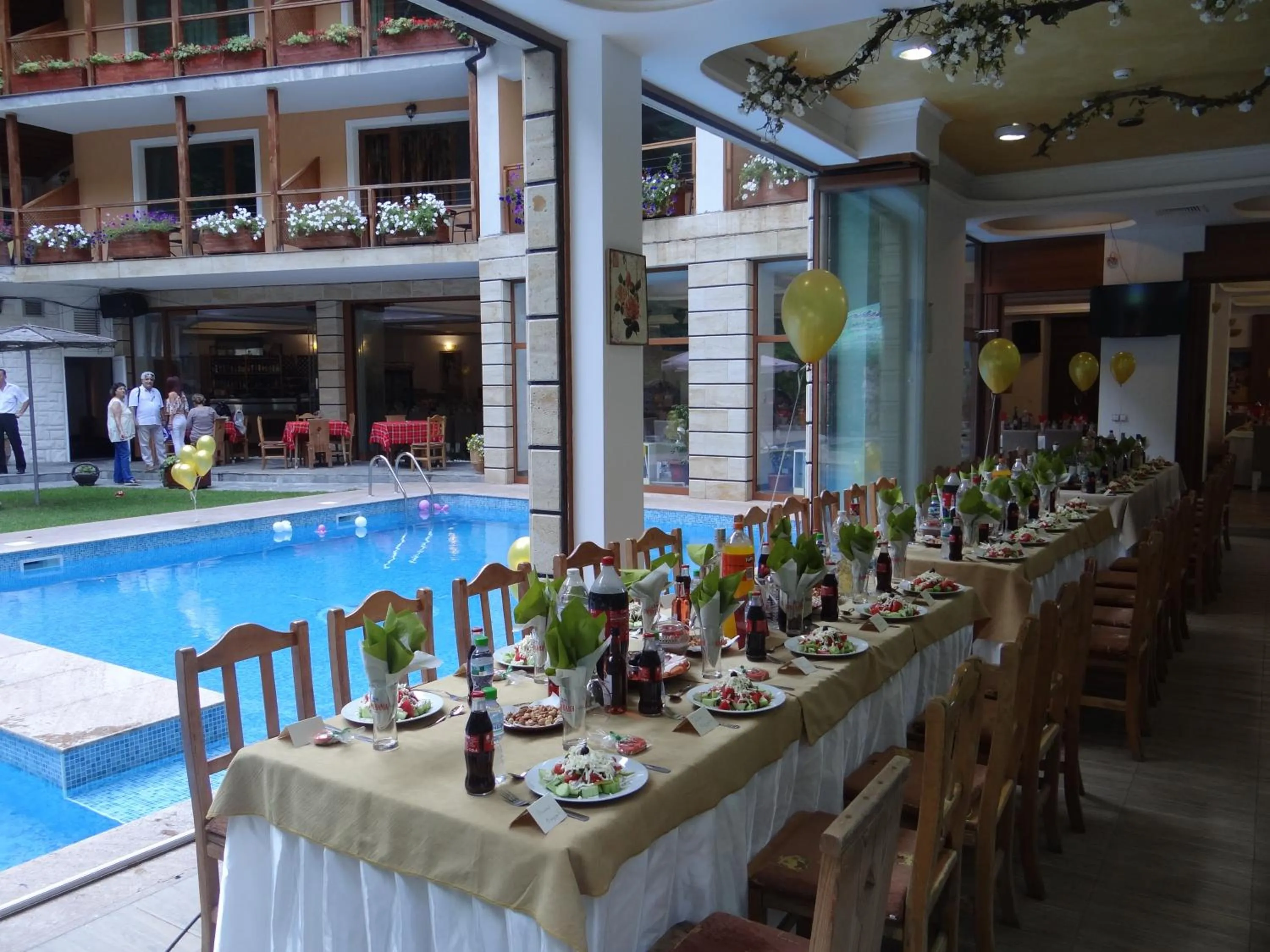 Restaurant/places to eat in Hotel Saint Nedelya