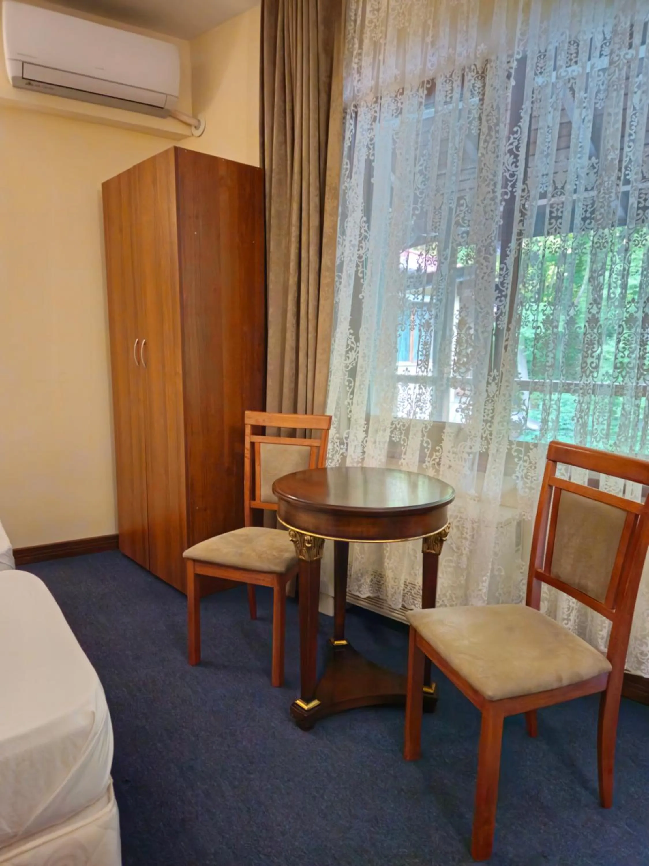 Seating area, Bed in Hotel Saint Nedelya