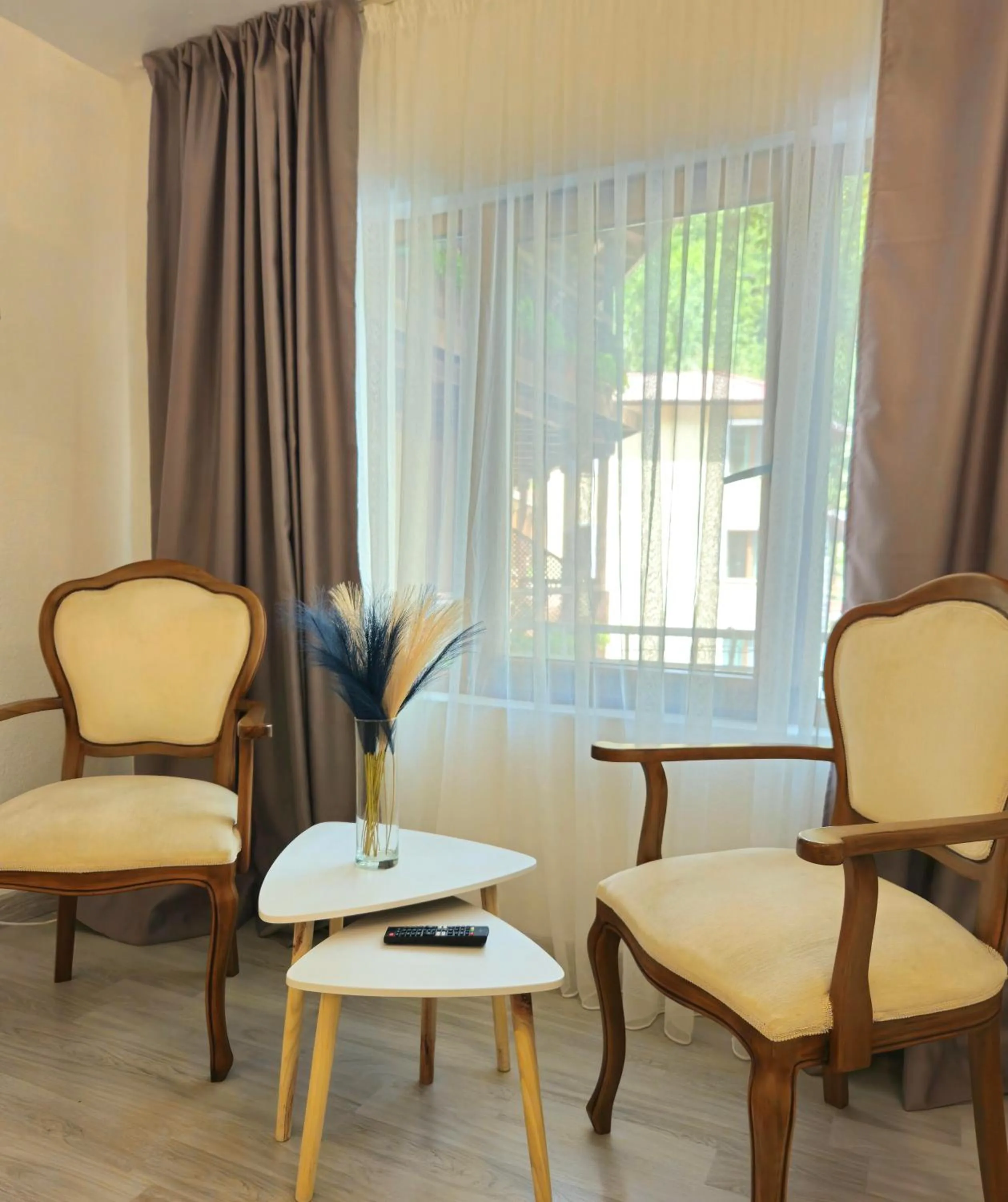 Seating area in Hotel Saint Nedelya