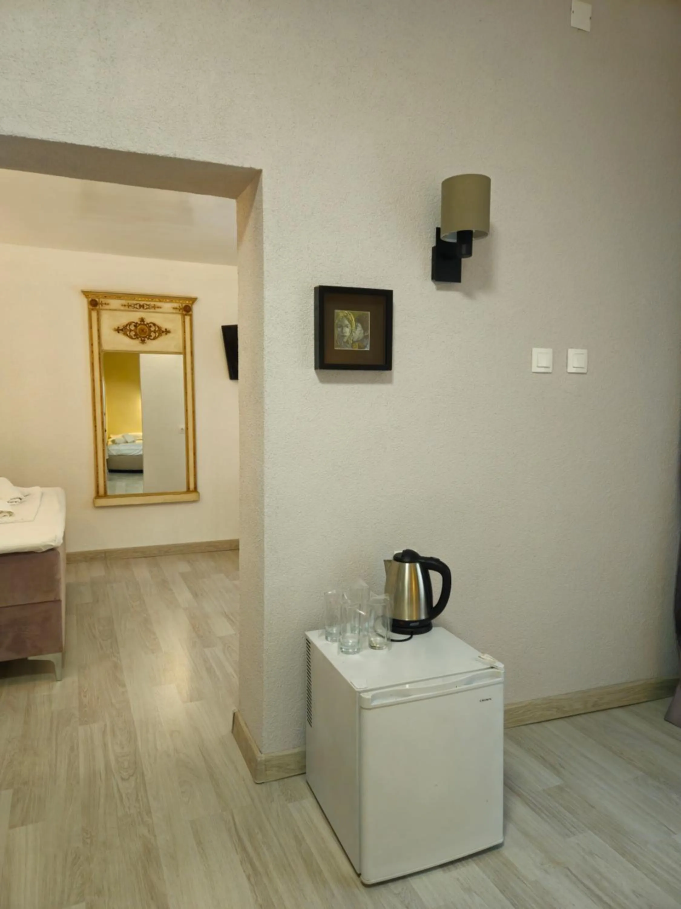 Coffee/tea facilities, Bed in Hotel Saint Nedelya
