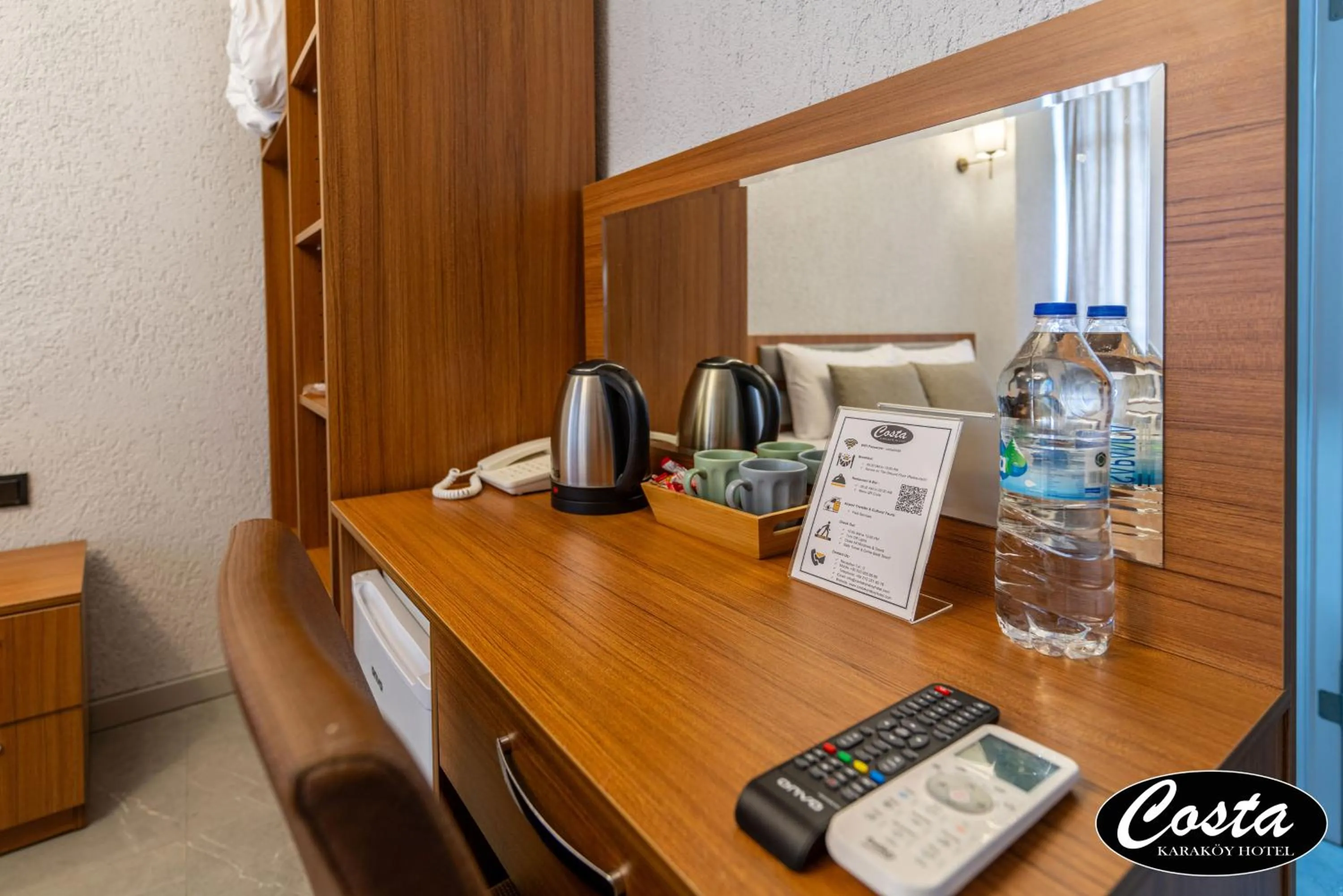 Coffee/tea facilities in Costa Karakoy Hotel