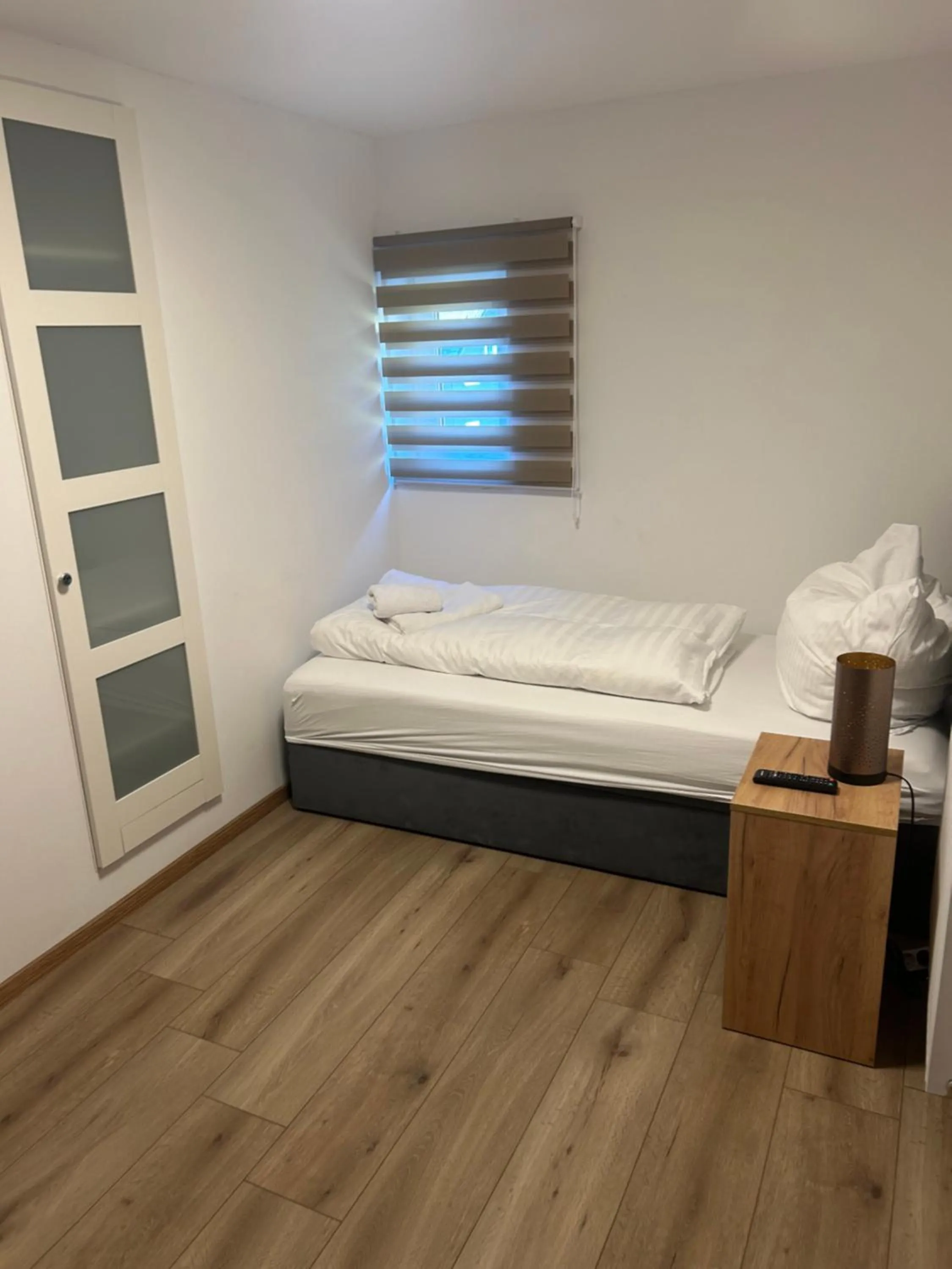 Bed in Gaststätte Pütz