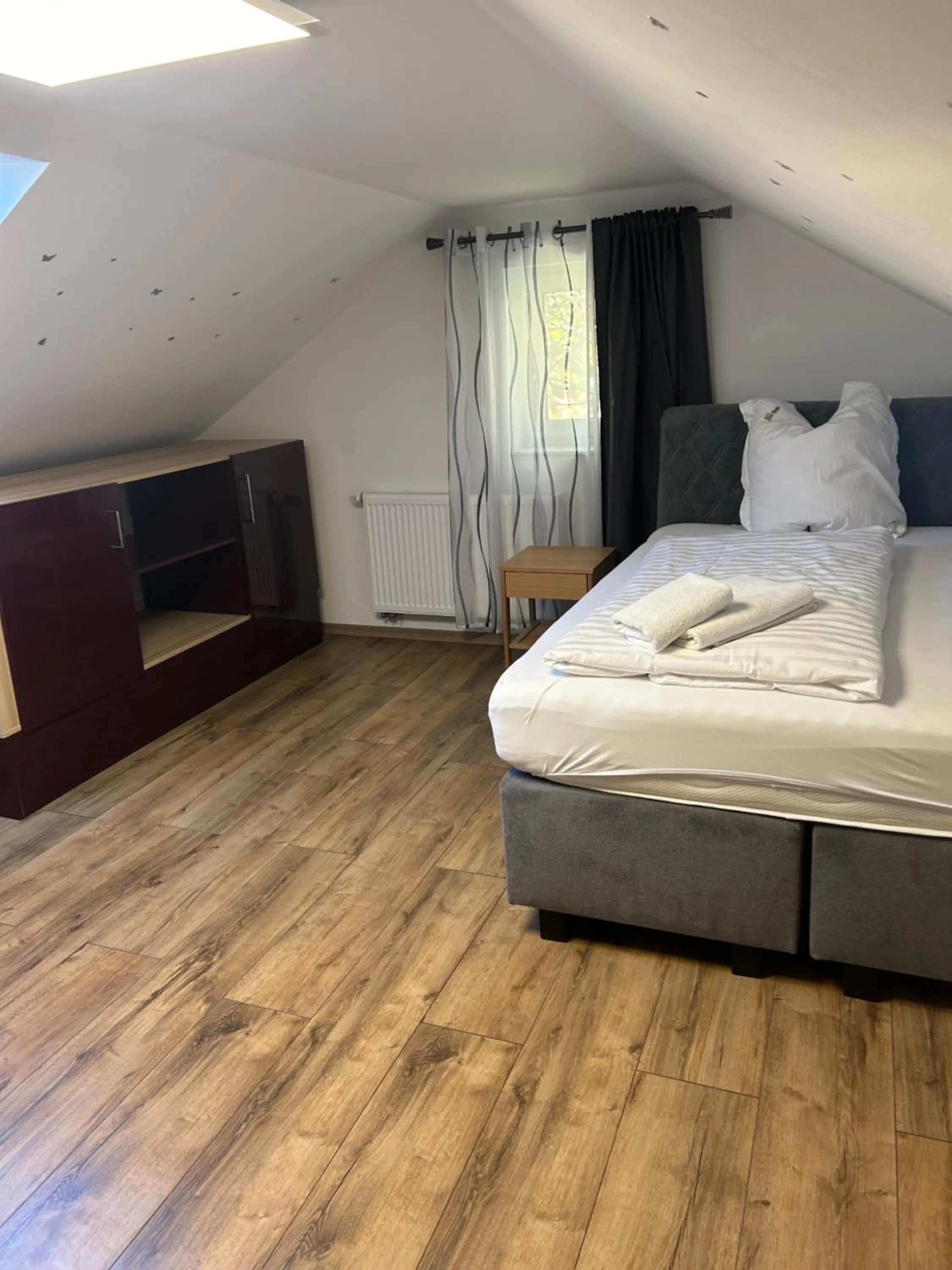 Bed in Gaststätte Pütz