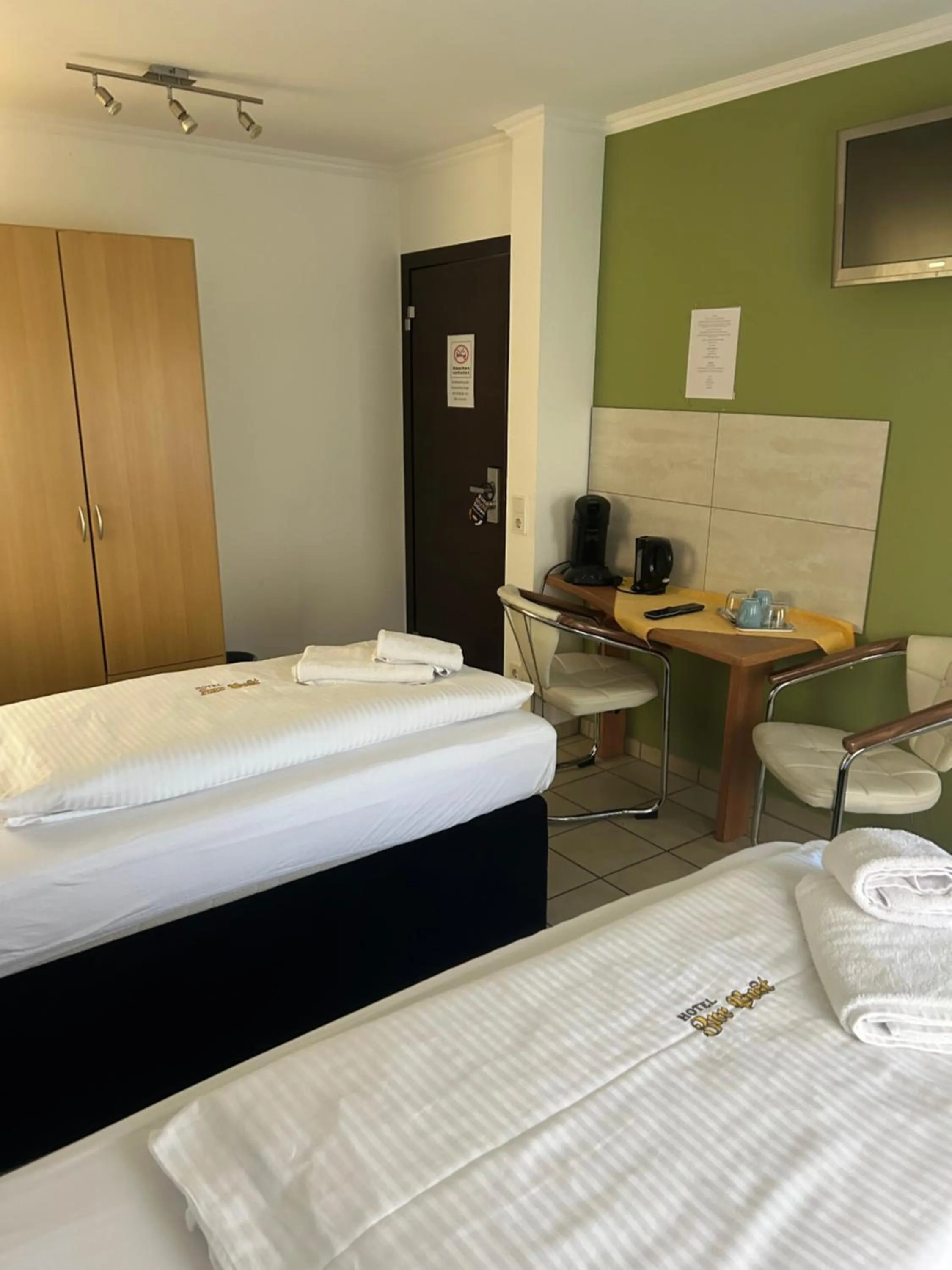 Bed in Gaststätte Pütz