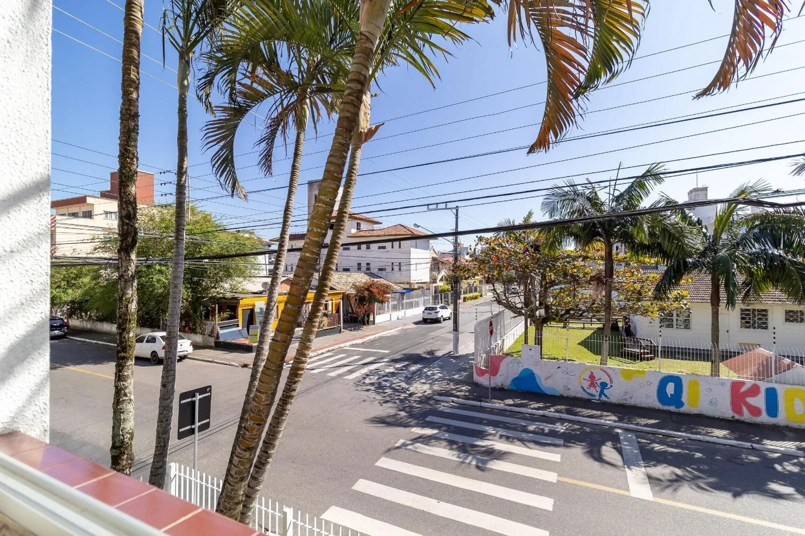 Apto a 6 minutos do mar em Canasvieiras-SC RBA201