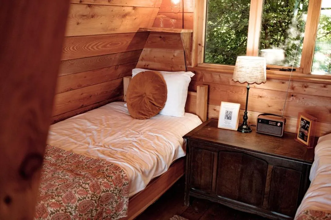 Bed in Pattys Barn Holiday Cottages, Cabins and Venue Hire