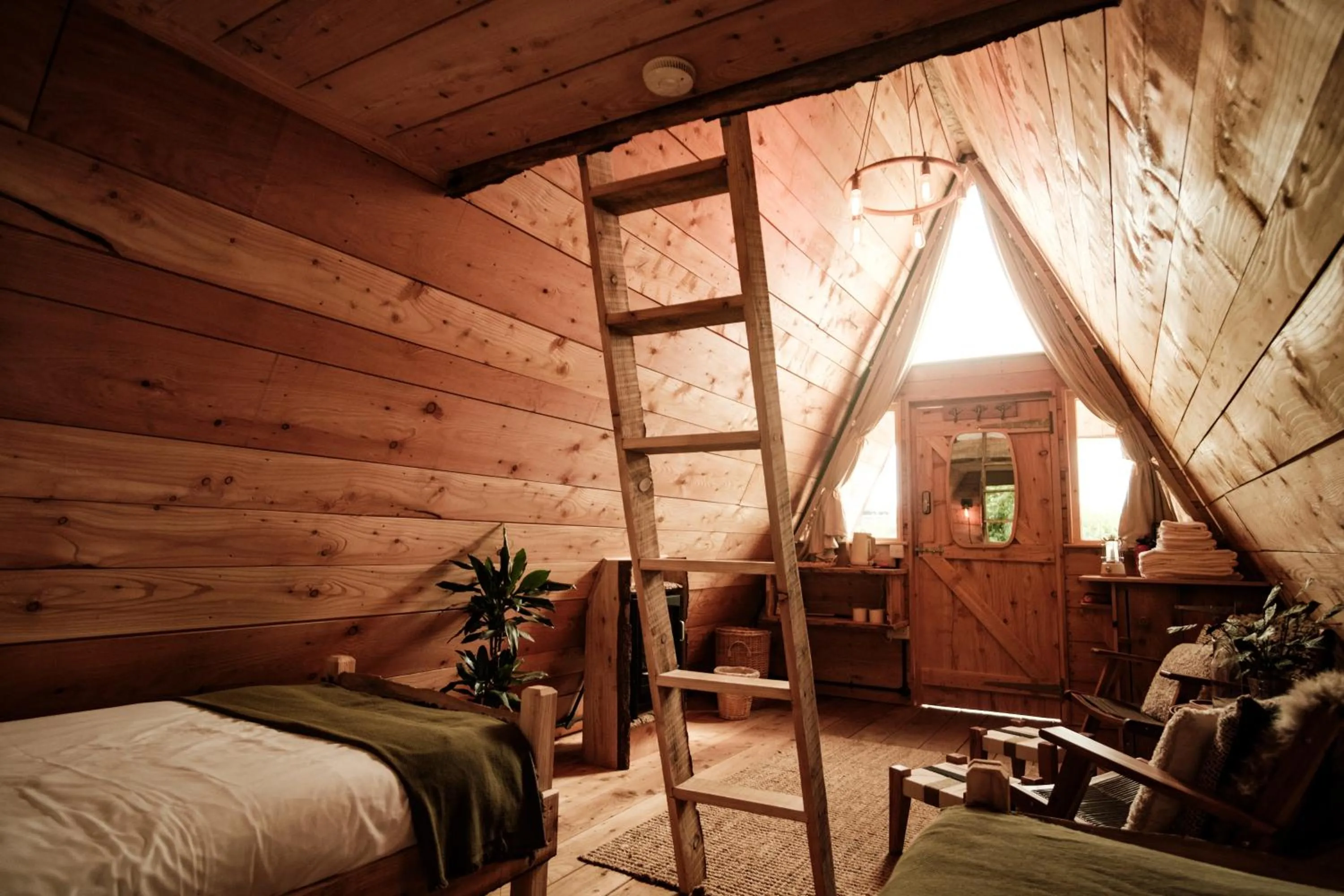 Bed in Pattys Barn Holiday Cottages, Cabins and Venue Hire