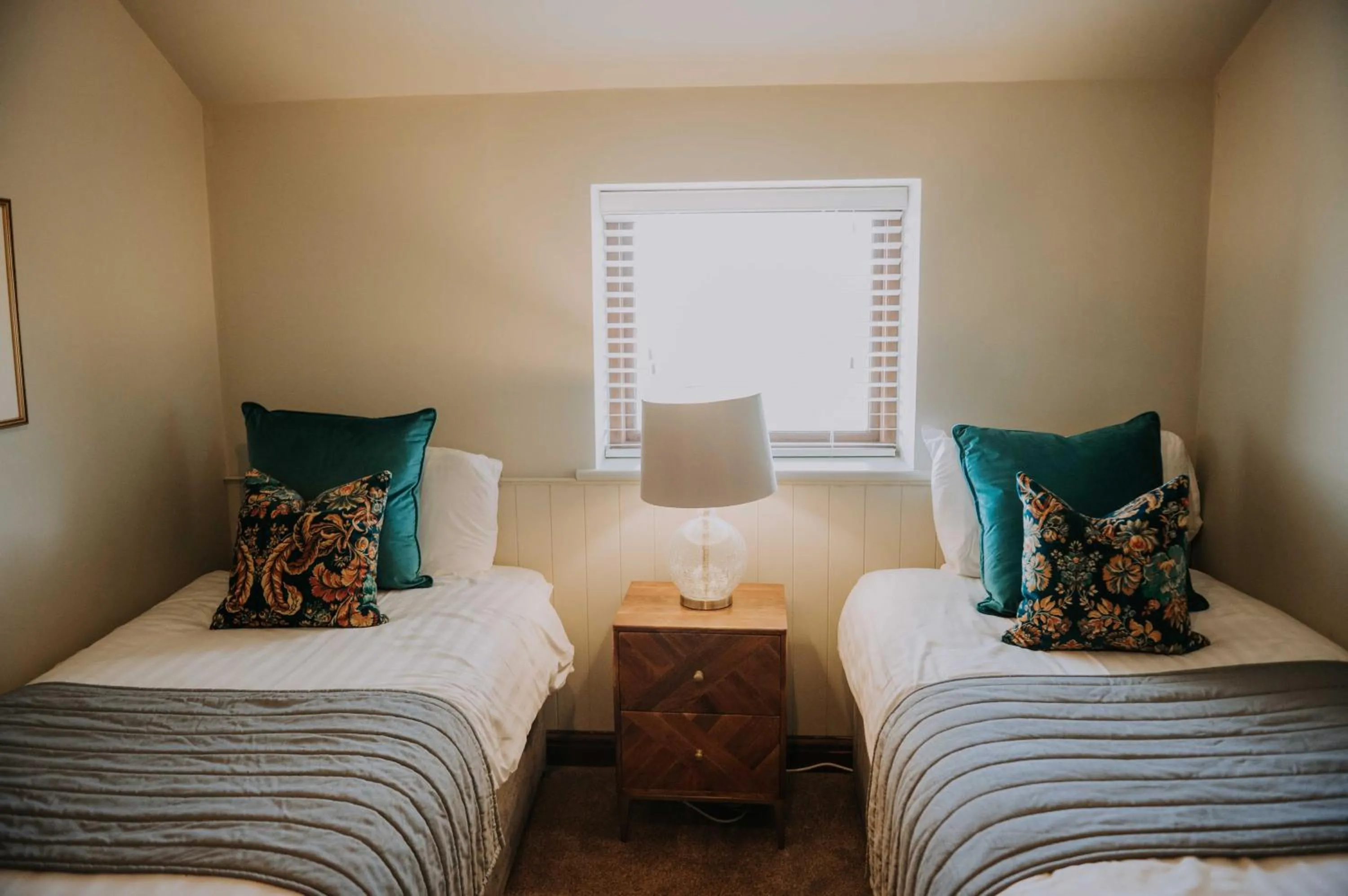 Bed in Pattys Barn Holiday Cottages, Cabins and Venue Hire