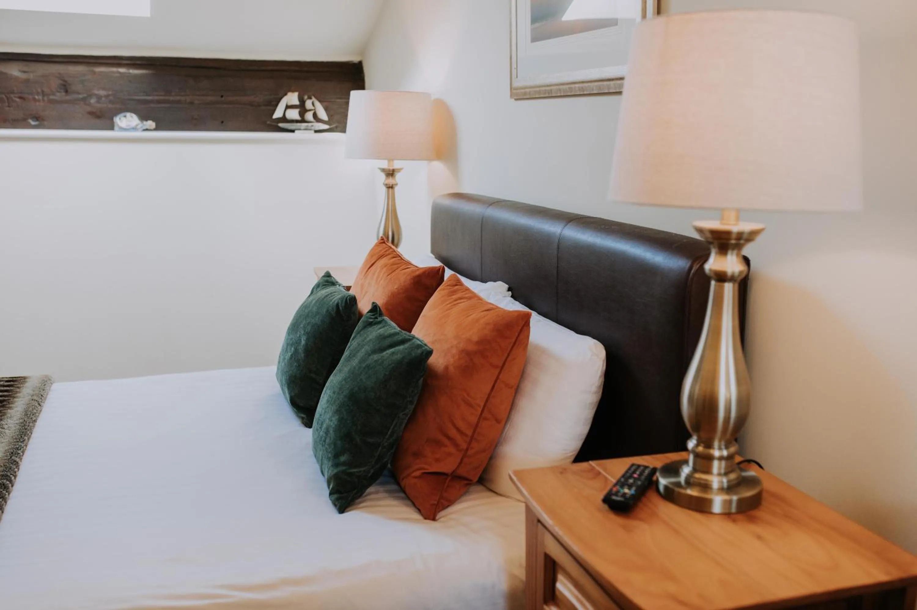Bed in Pattys Barn Holiday Cottages, Cabins and Venue Hire