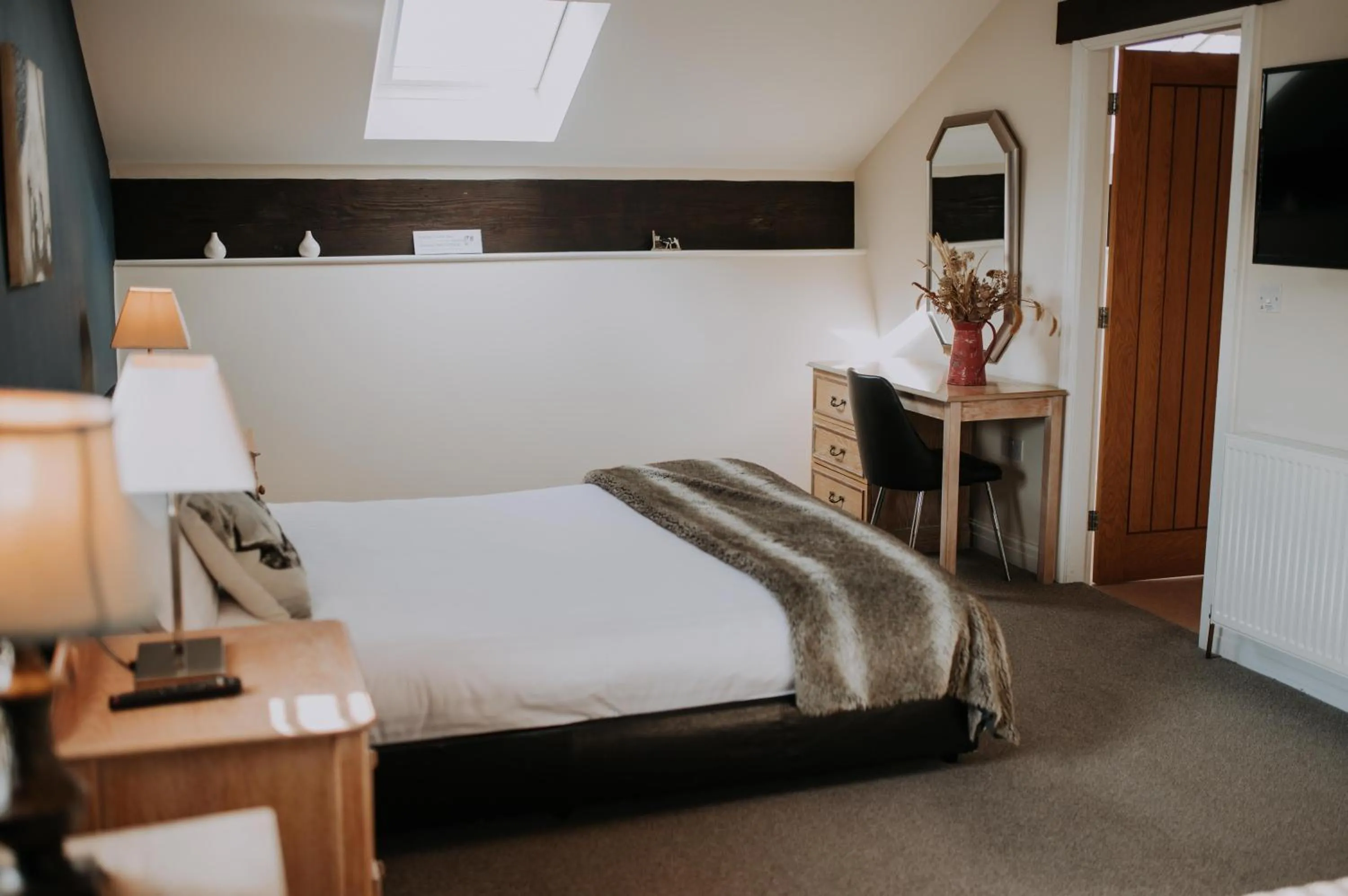 Bed in Pattys Barn Holiday Cottages, Cabins and Venue Hire
