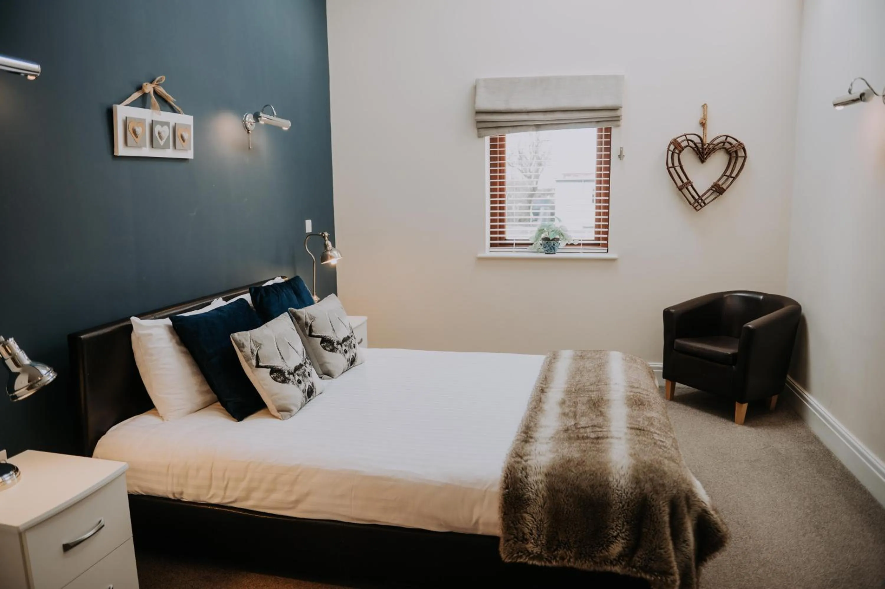 Bed in Pattys Barn Holiday Cottages, Cabins and Venue Hire