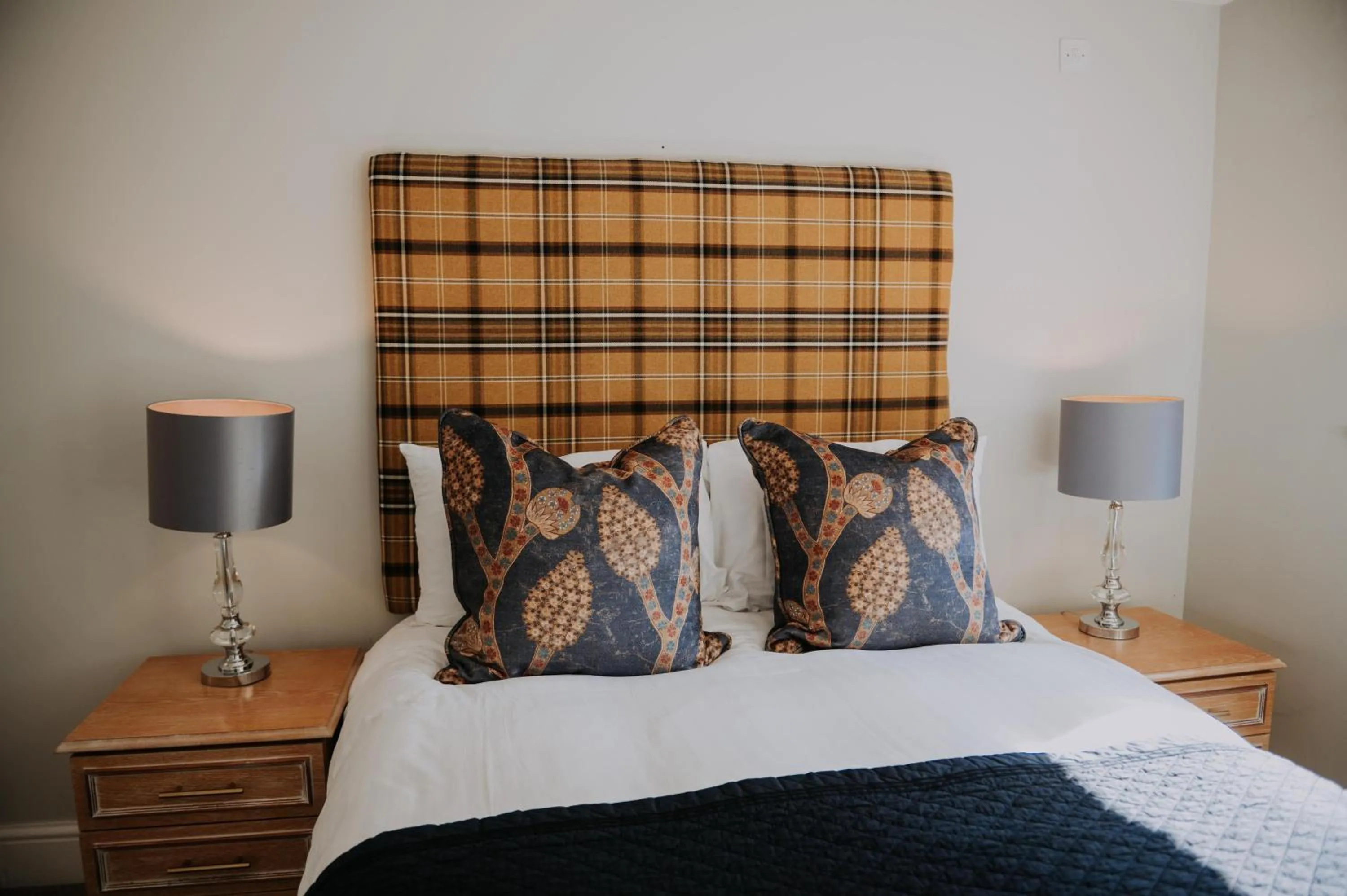 Bed in Pattys Barn Holiday Cottages, Cabins and Venue Hire
