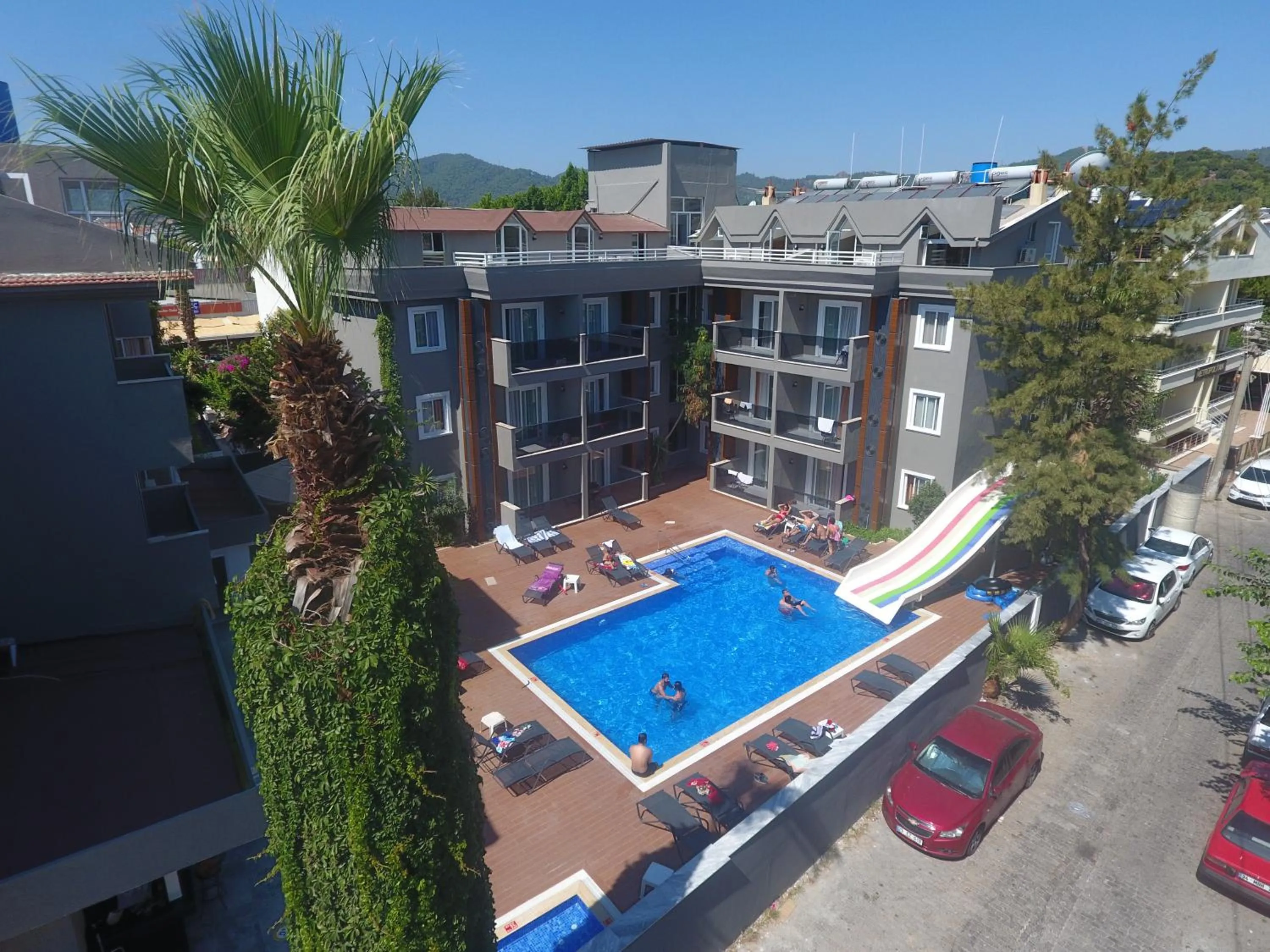 Pool view in Isla Apart