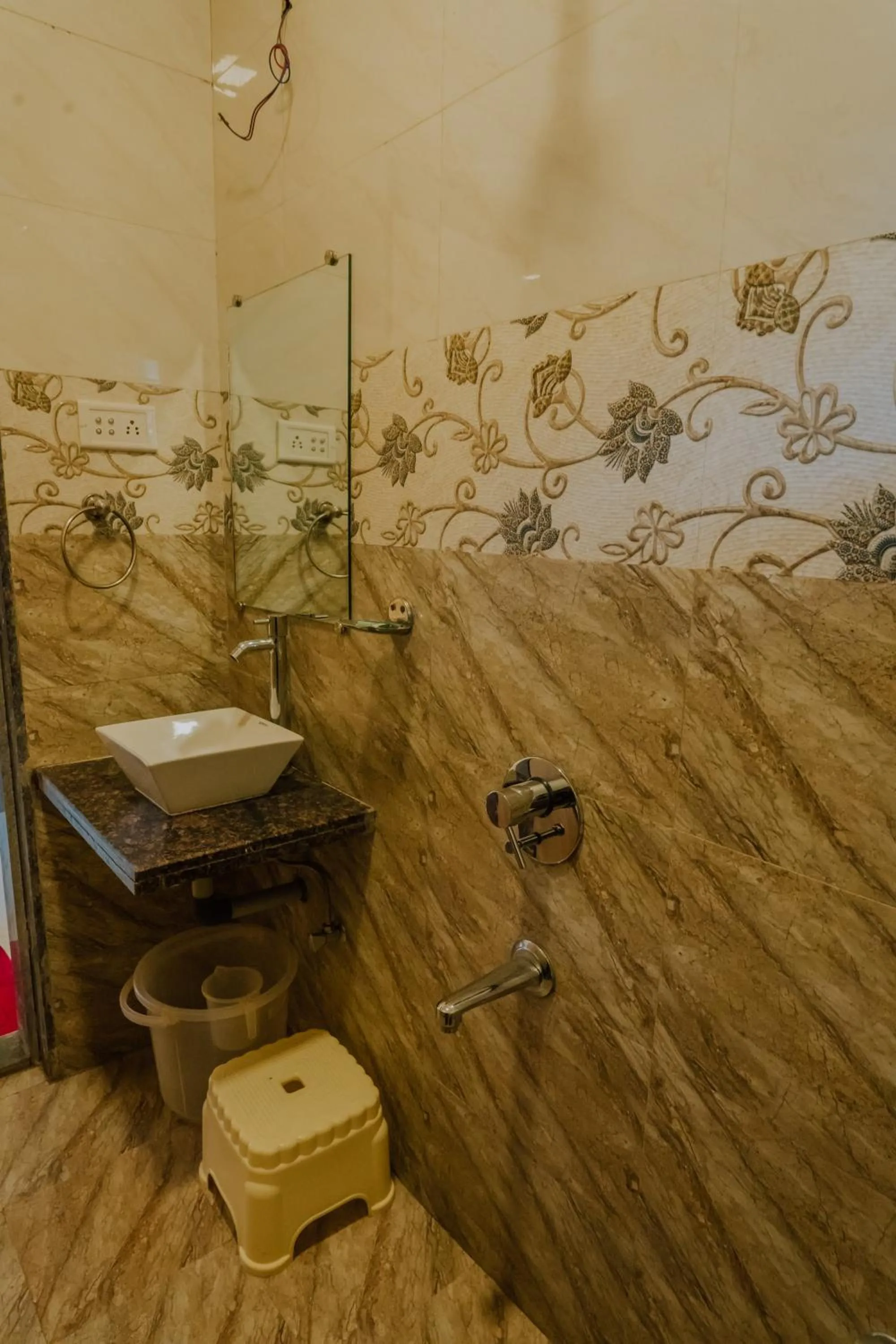 Bathroom in Hotel Oakwood mahabaleshwar