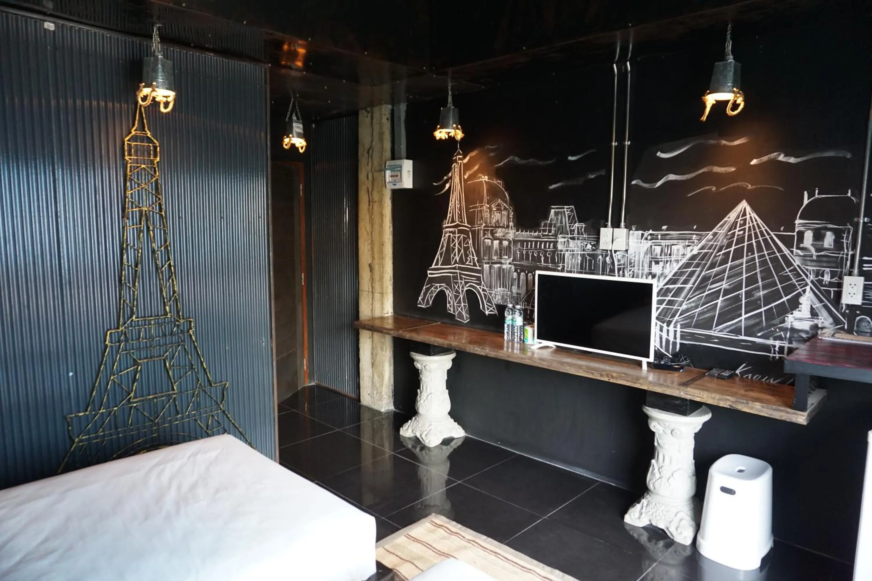 Bed in Nine blue residence