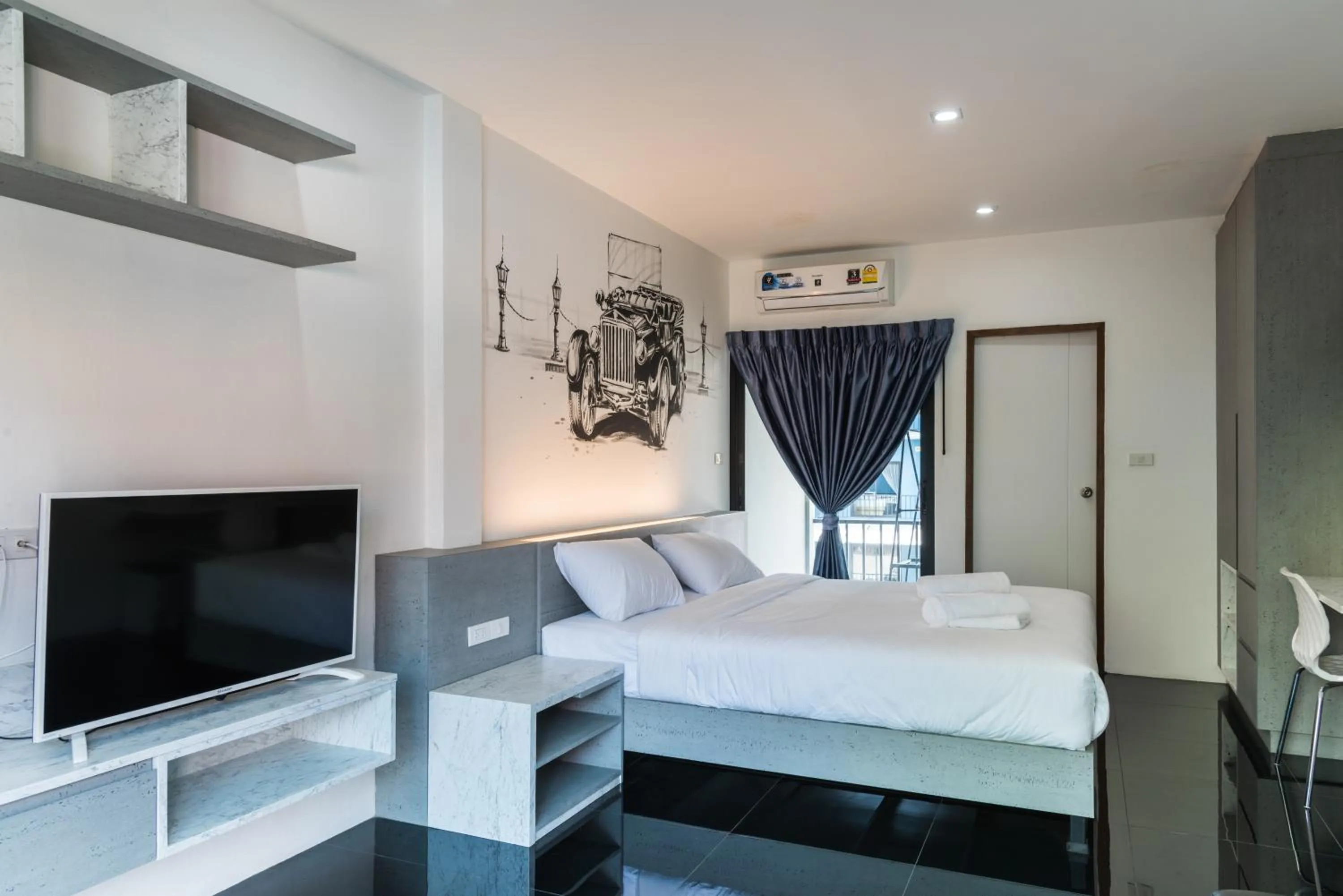 Bed in Nine blue residence