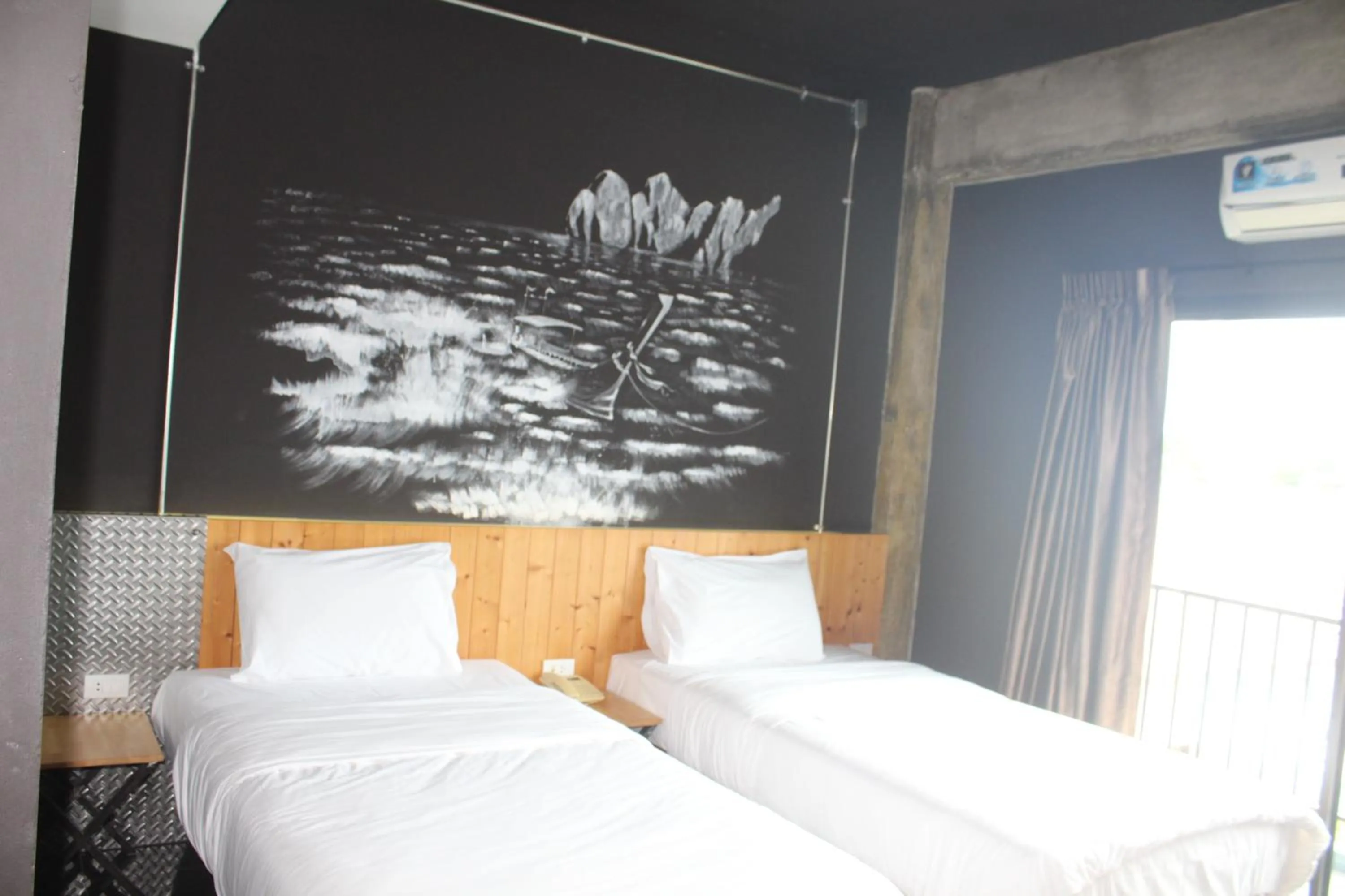 Deluxe Twin Room in Nine blue residence